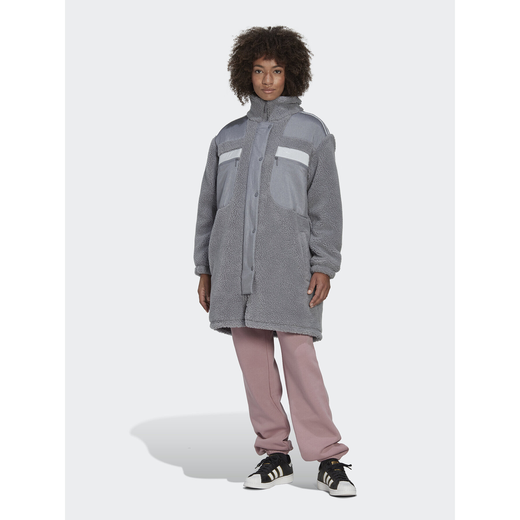 adidas Prechodná bunda Sherpa HK5256 Sivá Regular Fit - Pepit.sk