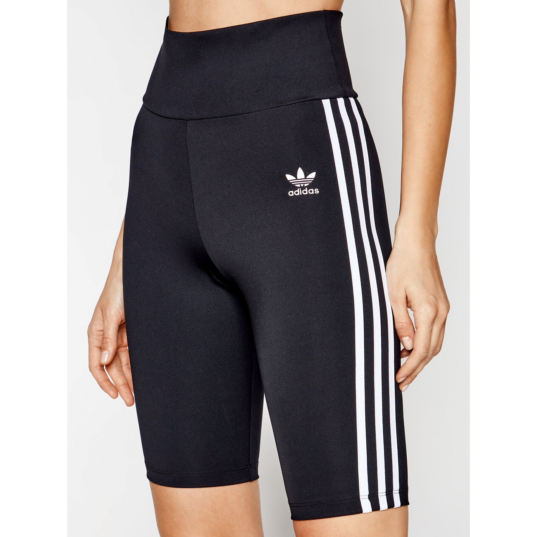 adidas Športové kraťasy adicolor Classics GN2842 Čierna Slim Fit - Pepit.sk