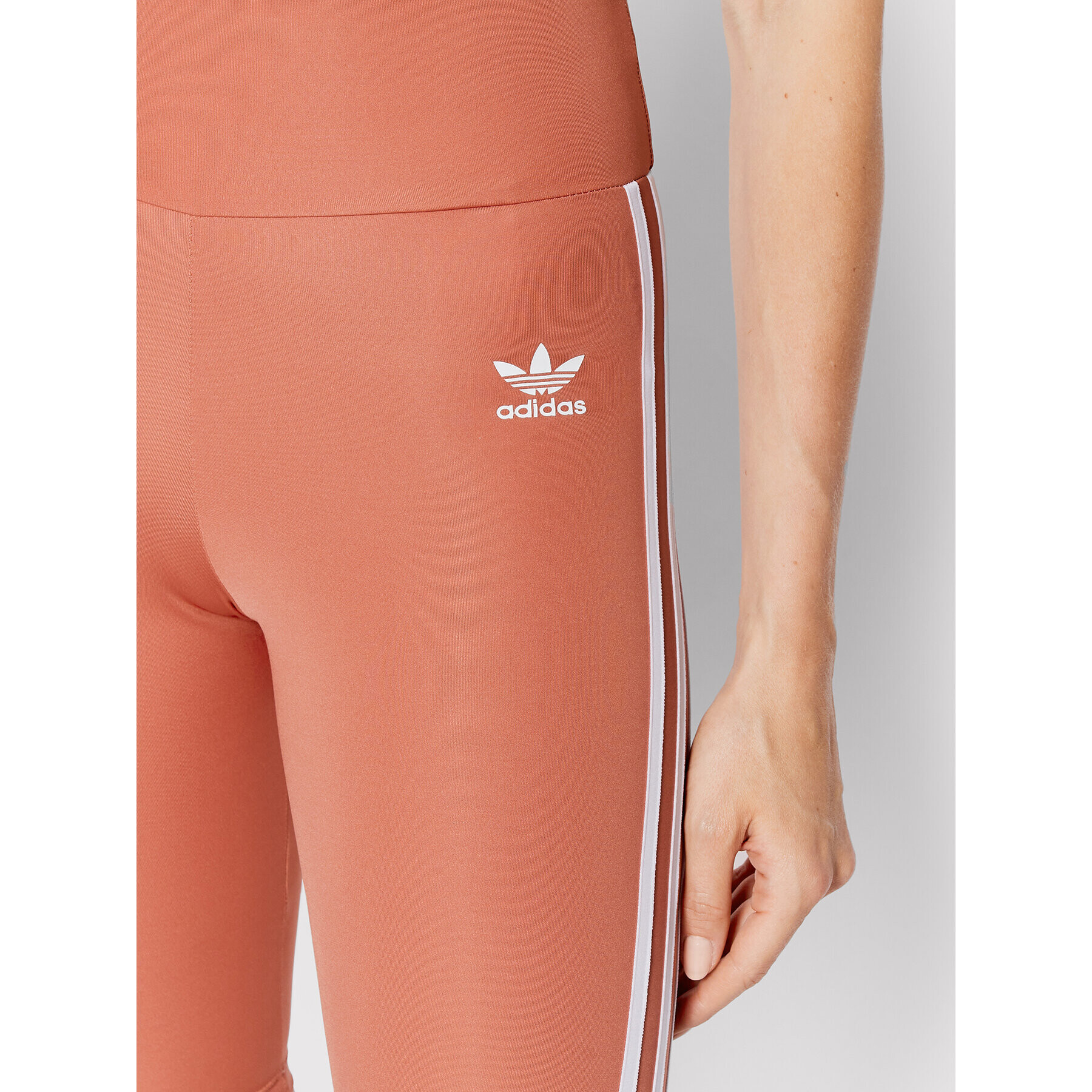 adidas Športové kraťasy adicolor Classics Primeblue HL6770 Oranžová Extra Slim Fit - Pepit.sk