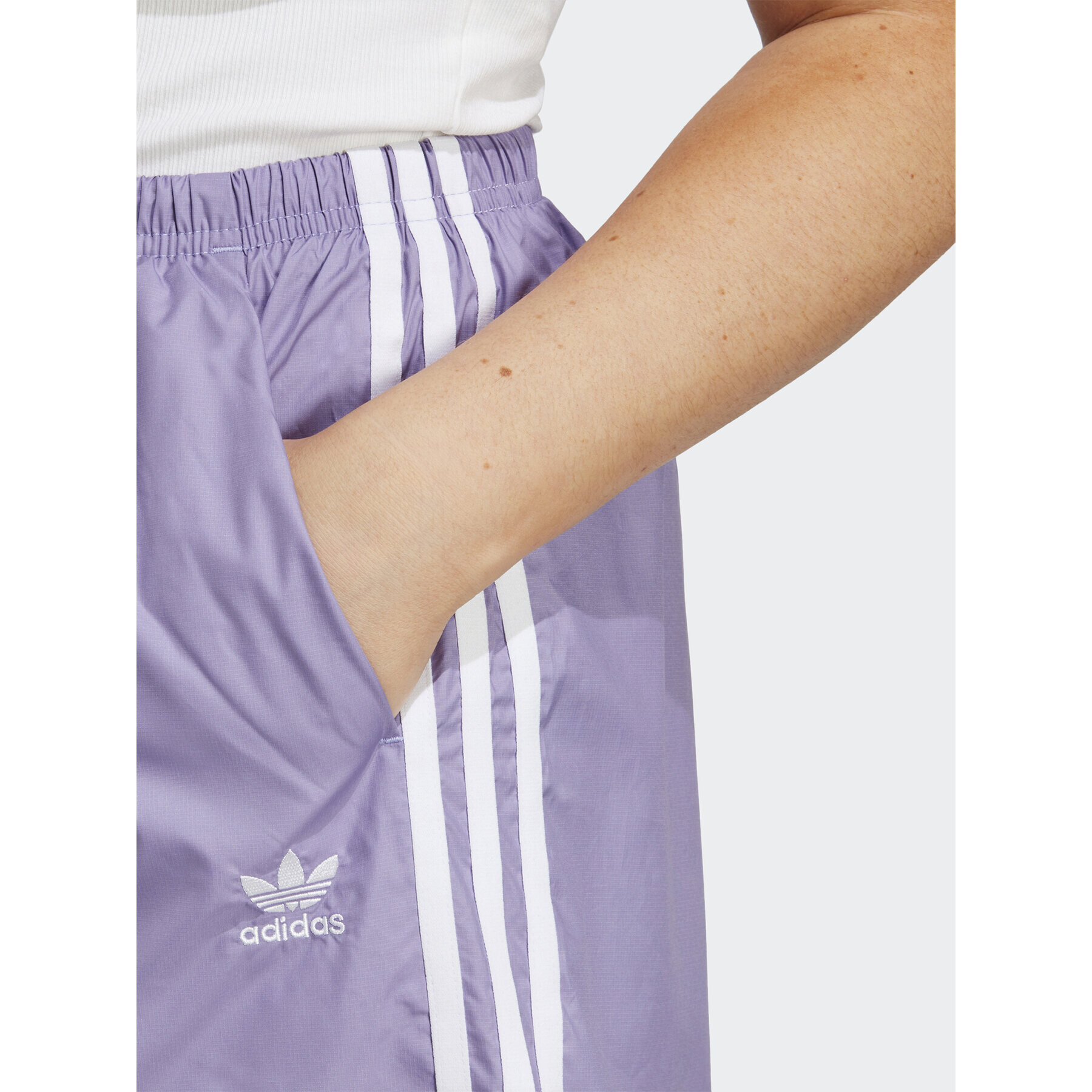 adidas Športové kraťasy Adicolor Classics Ripstop Shorts IB7300 Fialová Regular Fit - Pepit.sk