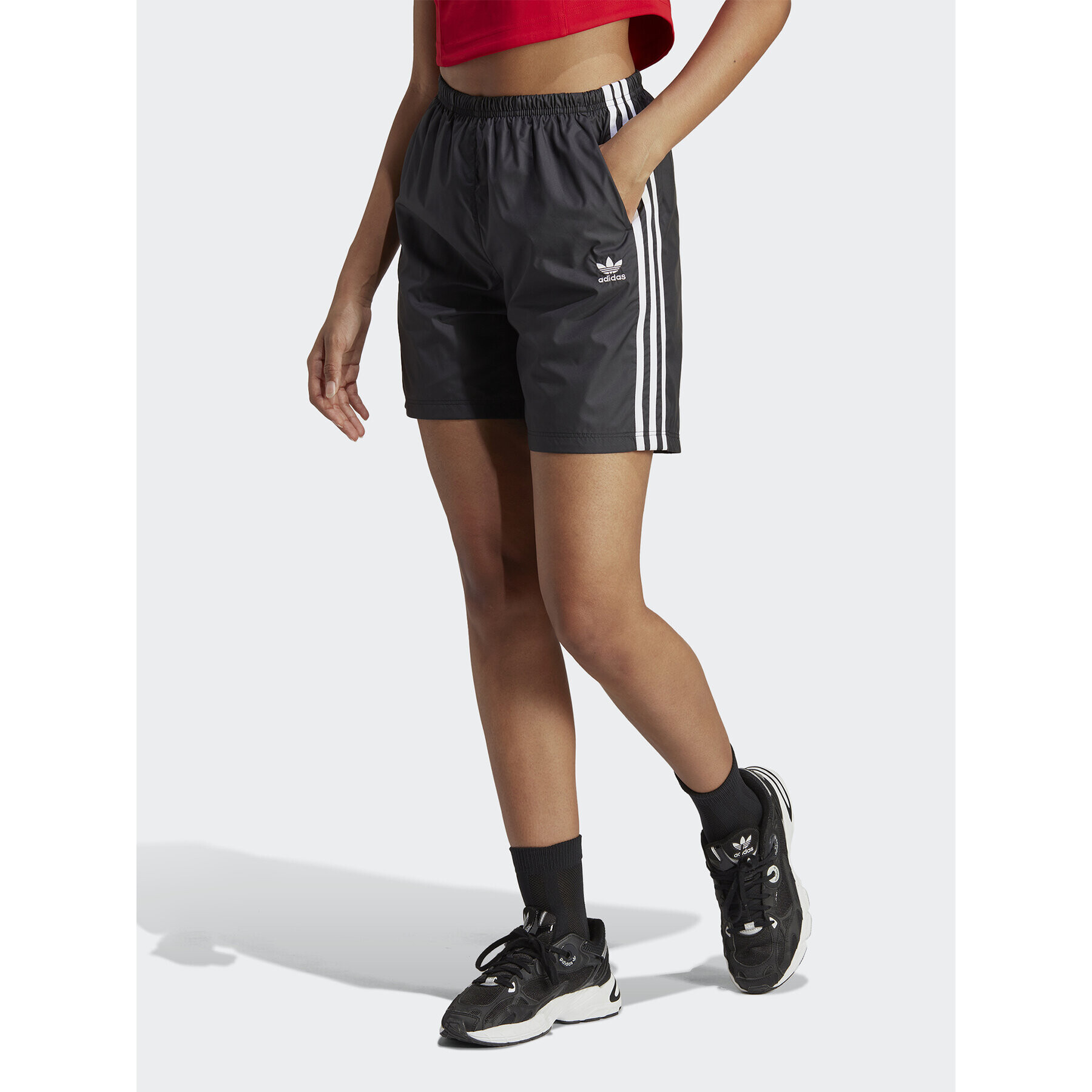 adidas Športové kraťasy Adicolor Classics Ripstop Shorts IB7301 Čierna Regular Fit - Pepit.sk