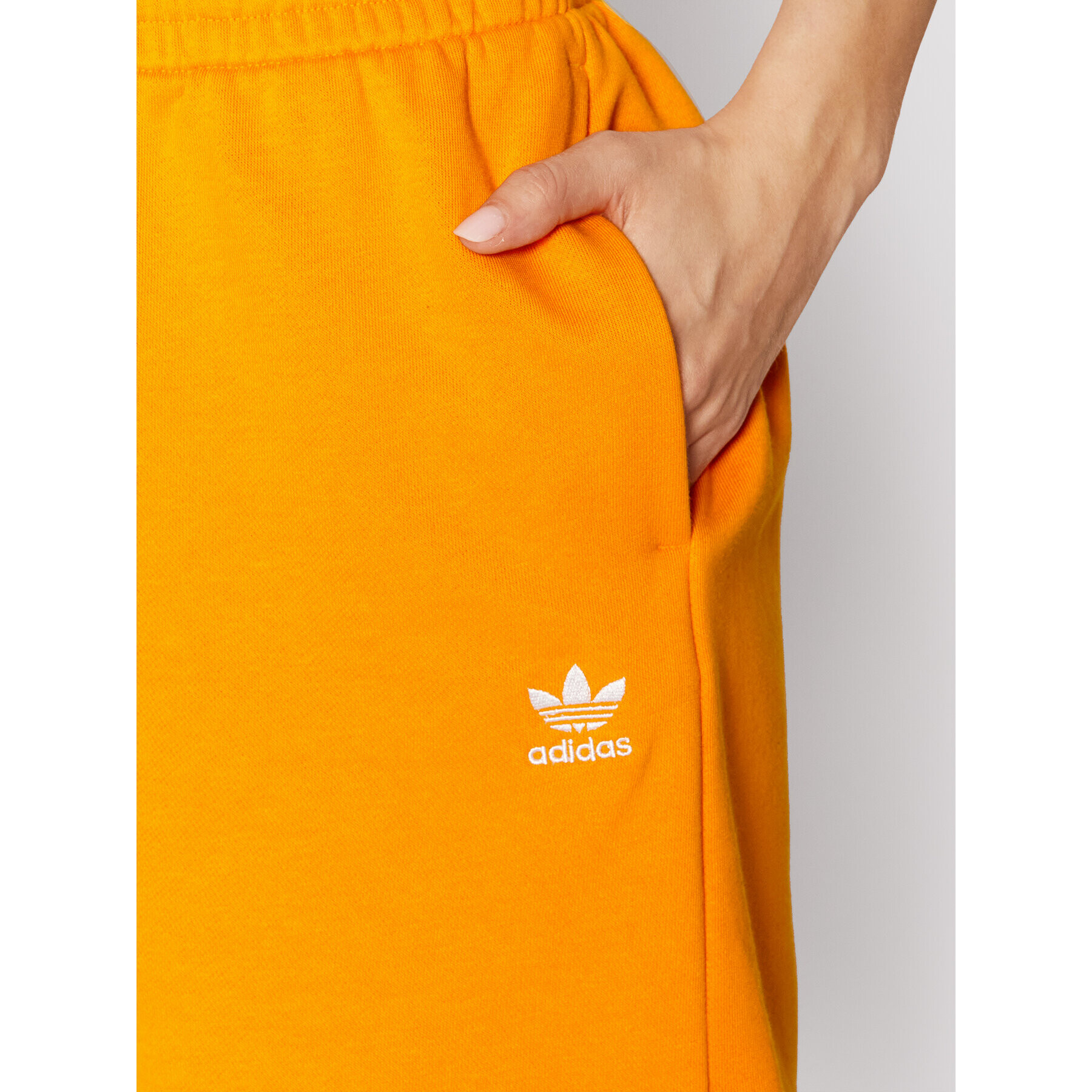 adidas Športové kraťasy adicolor Essentials French Terry HC0627 Oranžová Regular Fit - Pepit.sk