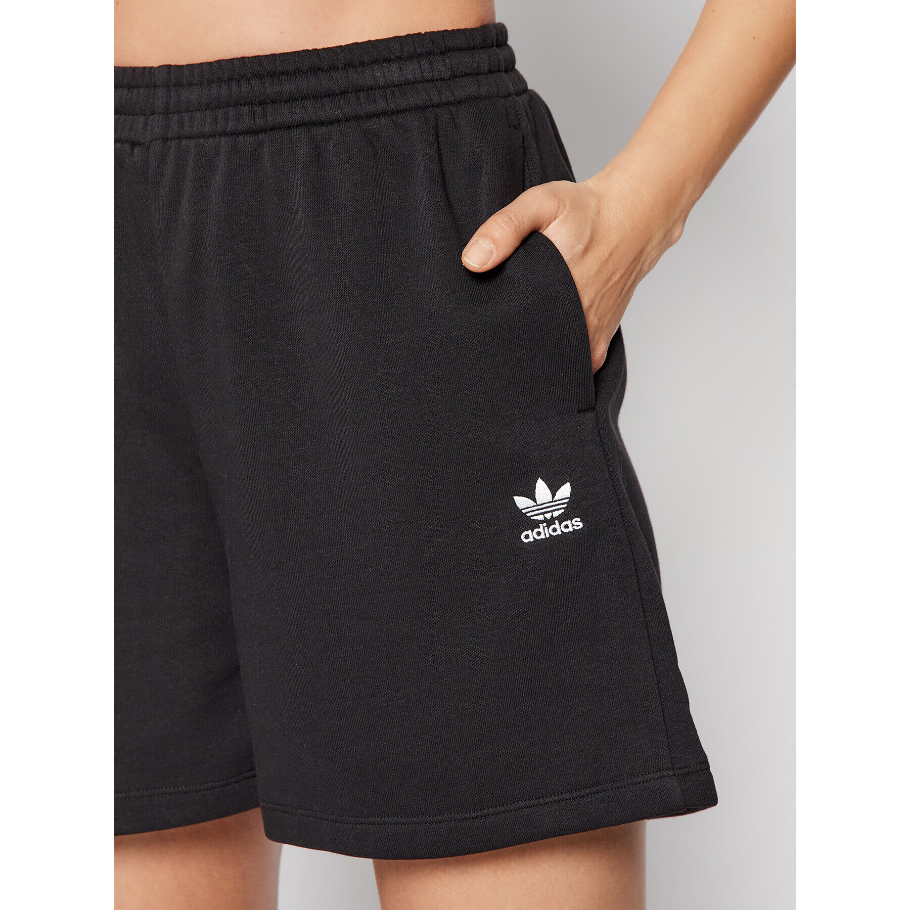 adidas Športové kraťasy adicolor Essentials French Terry HC0630 Čierna Regular Fit - Pepit.sk