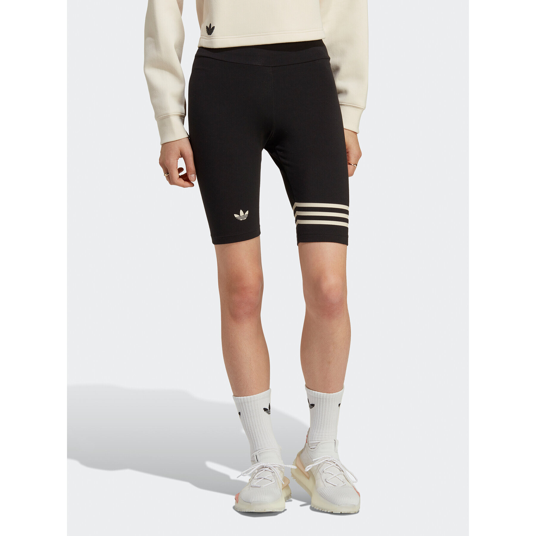 adidas Športové kraťasy Adicolor Neuclassics Bike Leggings IB7325 Čierna - Pepit.sk