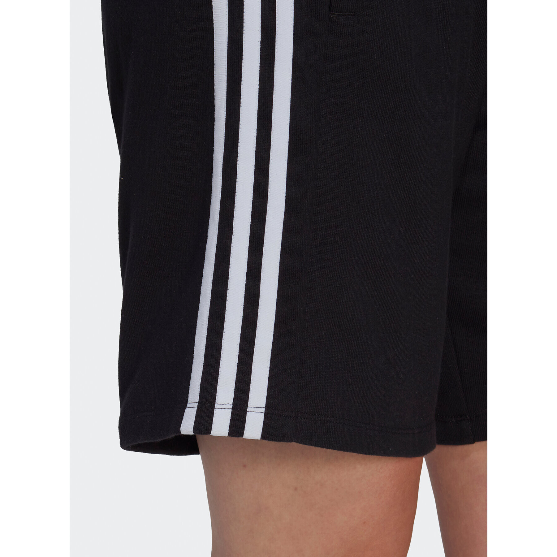 adidas Športové kraťasy Bermuda HM2137 Čierna Loose Fit - Pepit.sk