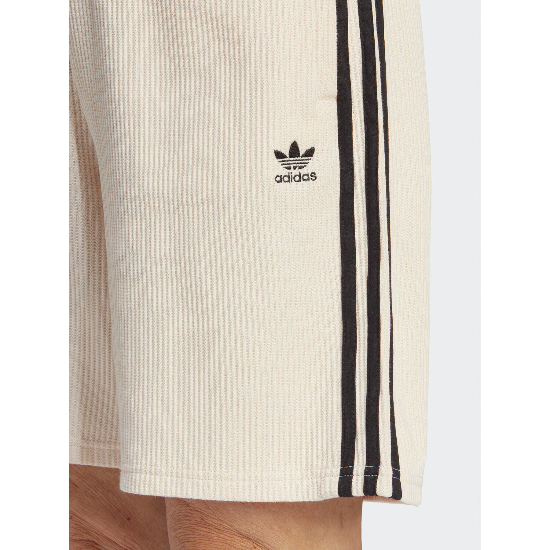 adidas Športové kraťasy Bermuda Shorts IC5450 Béžová - Pepit.sk