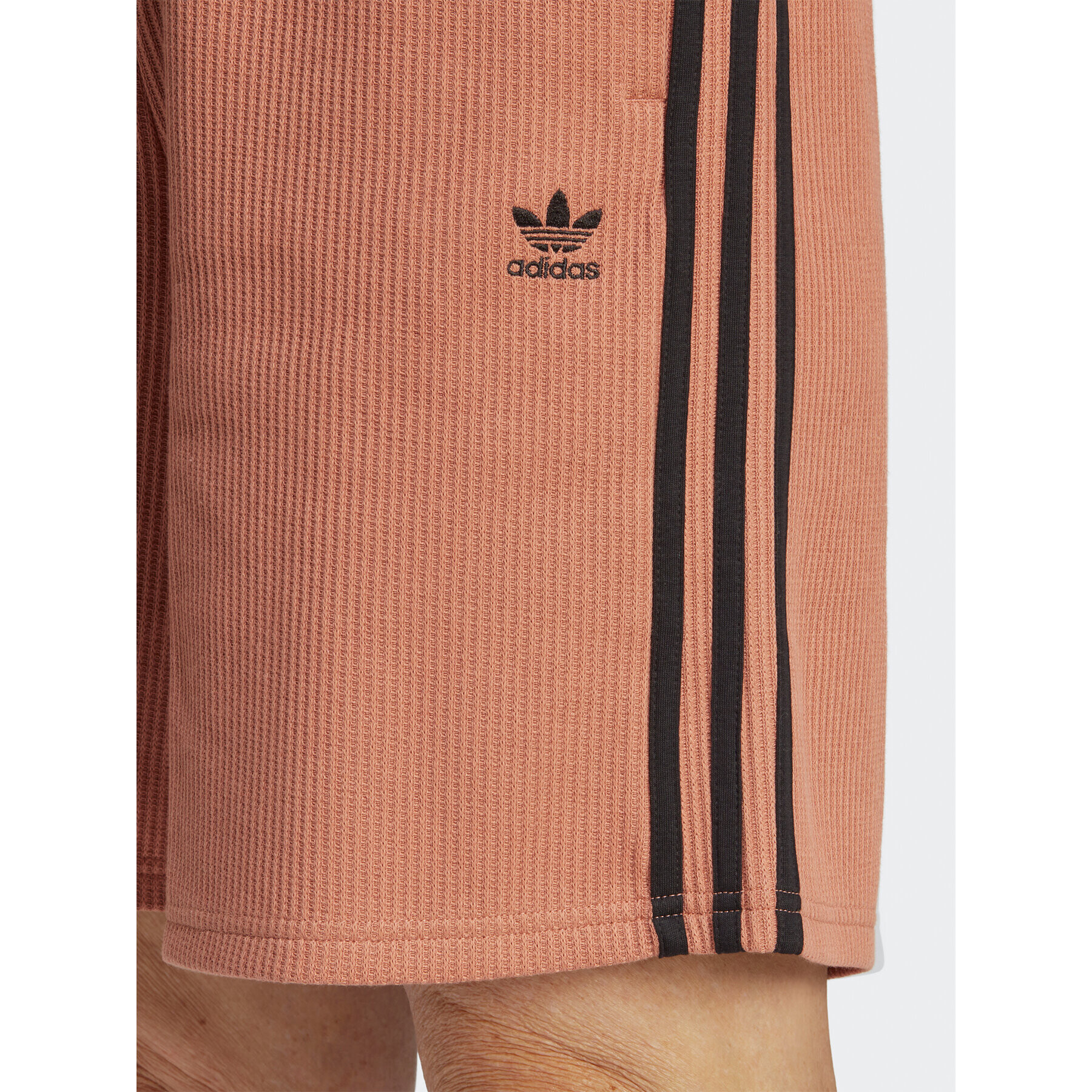 adidas Športové kraťasy Bermuda Shorts IC5451 Hnedá - Pepit.sk