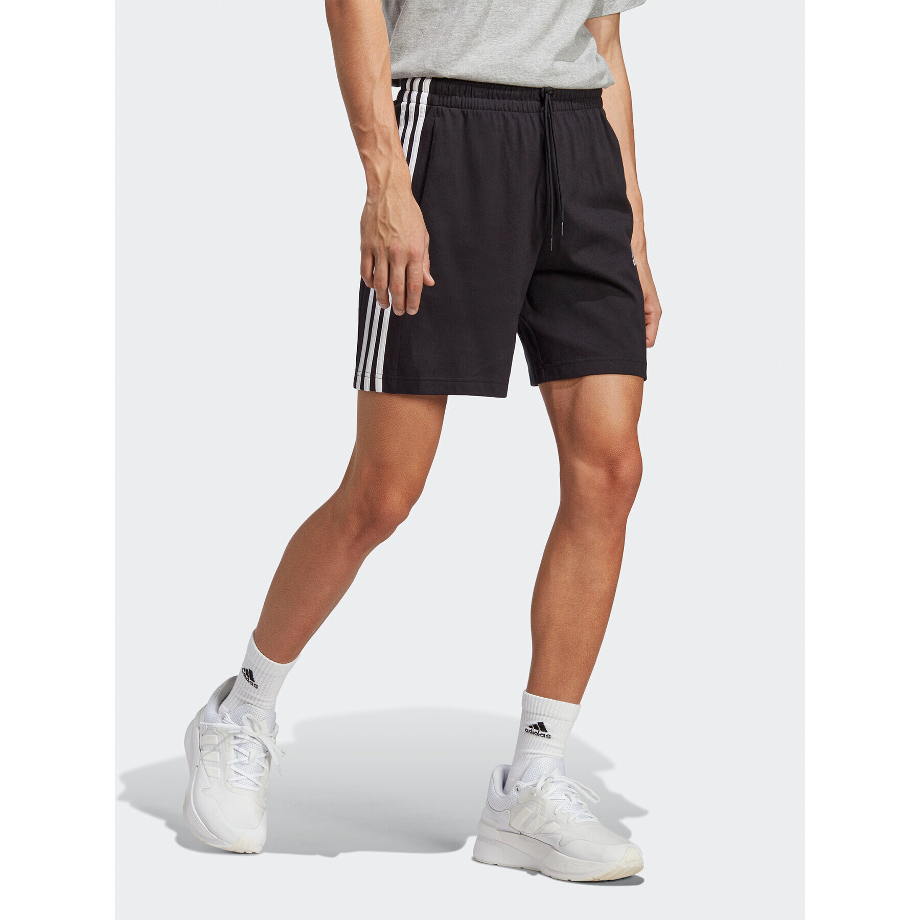 adidas Športové kraťasy Essentials 3-Stripes Shorts IC9378 Čierna Regular Fit - Pepit.sk