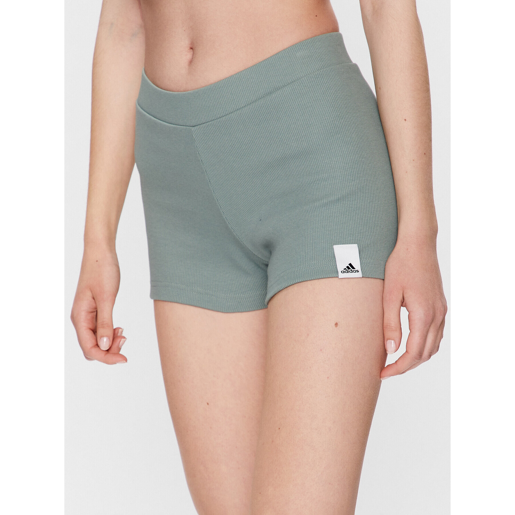 adidas Športové kraťasy Lounge Rib Booty Shorts IC8759 Zelená Fitted Fit - Pepit.sk