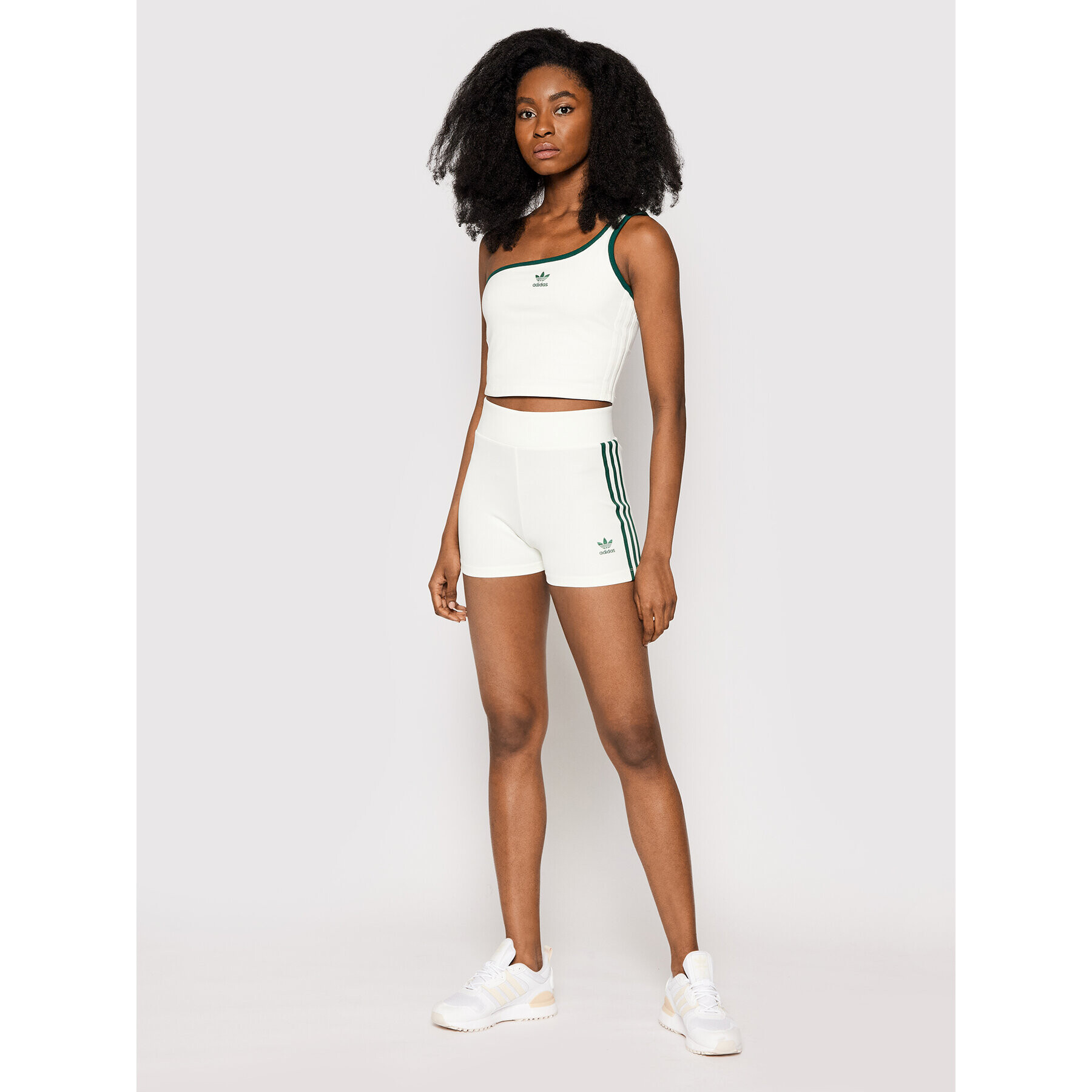 adidas Športové kraťasy Tennis Luxe Booty H56461 Biela Slim Fit - Pepit.sk