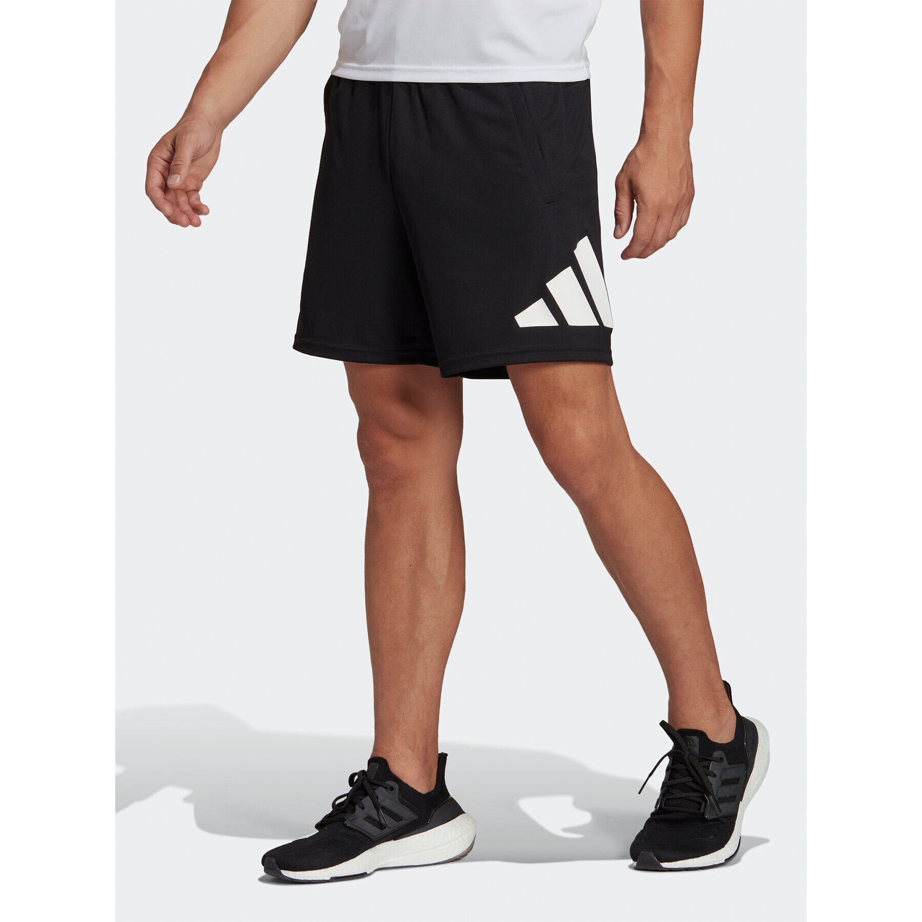 adidas Športové kraťasy Train Essentials Logo Training Shorts IB8121 Čierna Regular Fit - Pepit.sk