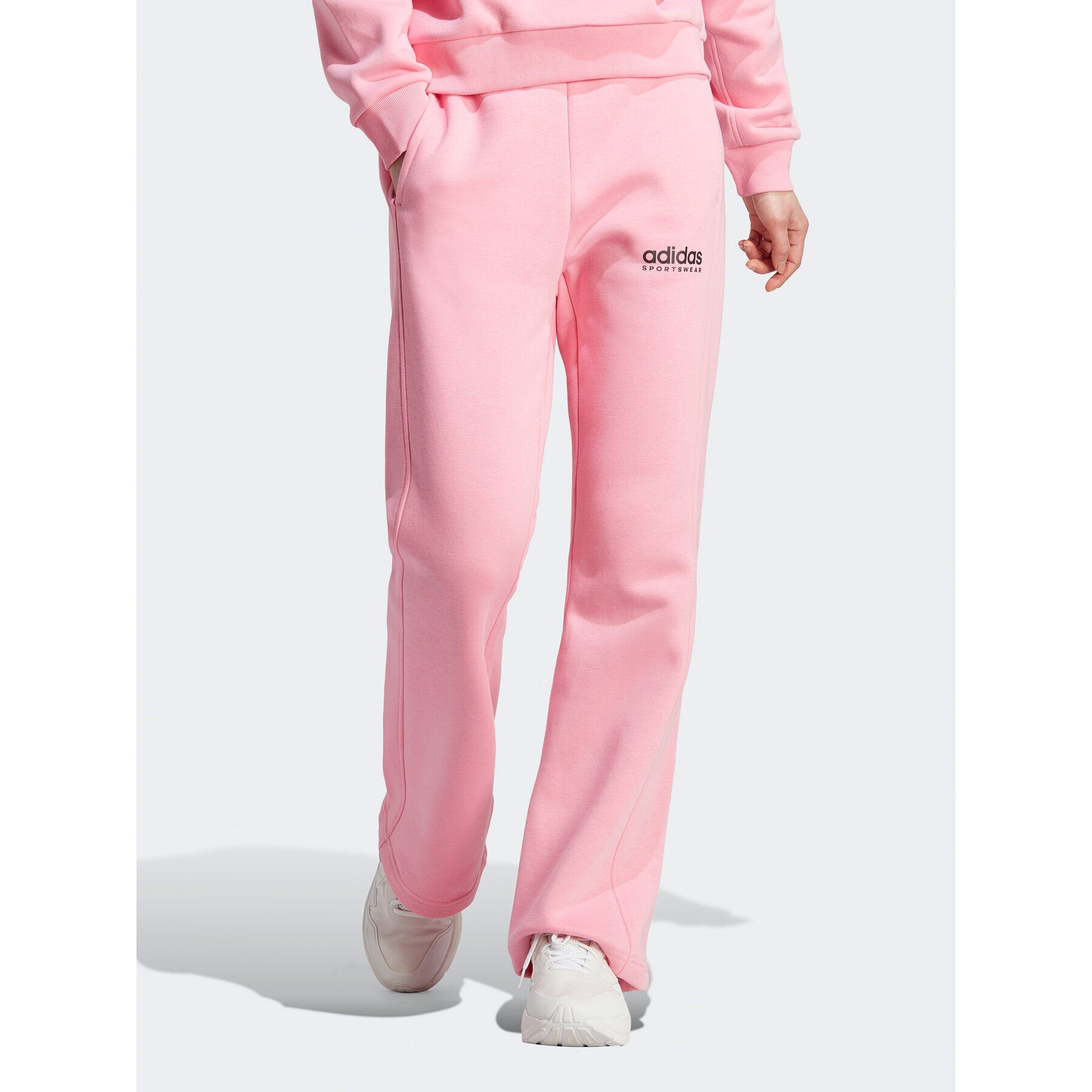 adidas Teplákové nohavice ALL SZN Fleece Graphics Joggers IC8718 Ružová Regular Fit - Pepit.sk