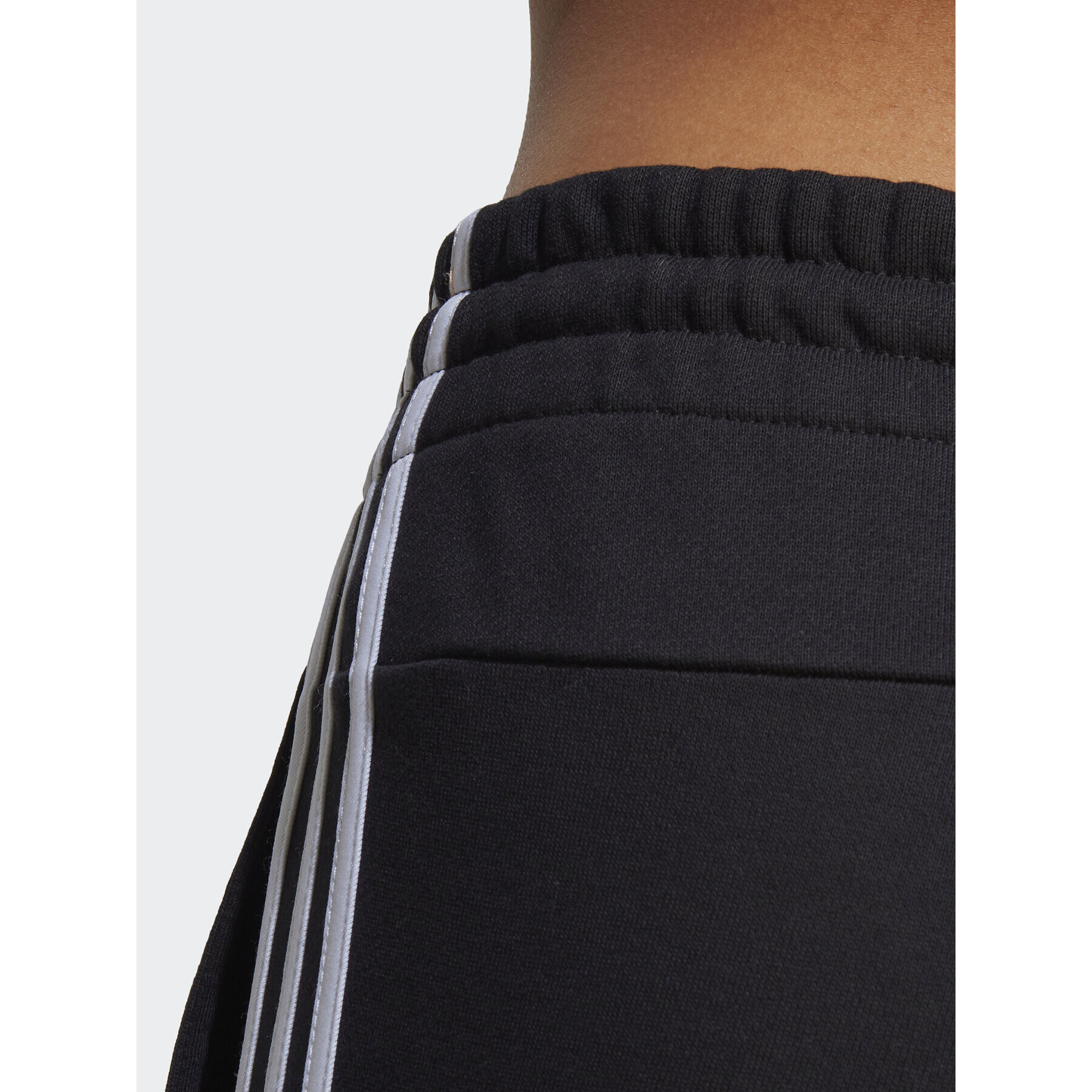 adidas Teplákové nohavice Essentials 3-Stripes French Terry Cuffed Joggers IC8770 Čierna Slim Fit - Pepit.sk