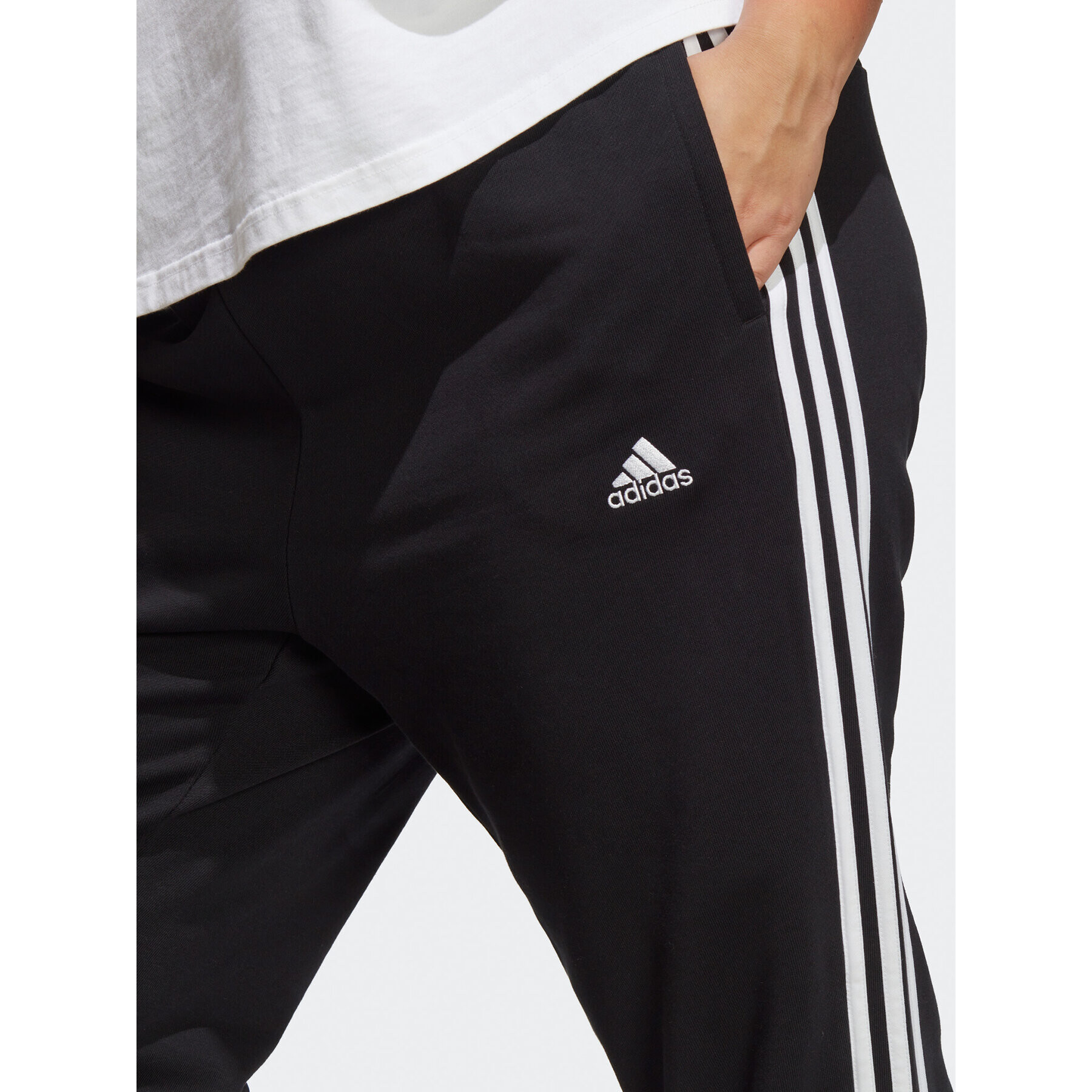 adidas Teplákové nohavice Essentials 3-Stripes French Terry Cuffed Joggers (Plus Size) IB8745 Čierna Slim Fit - Pepit.sk