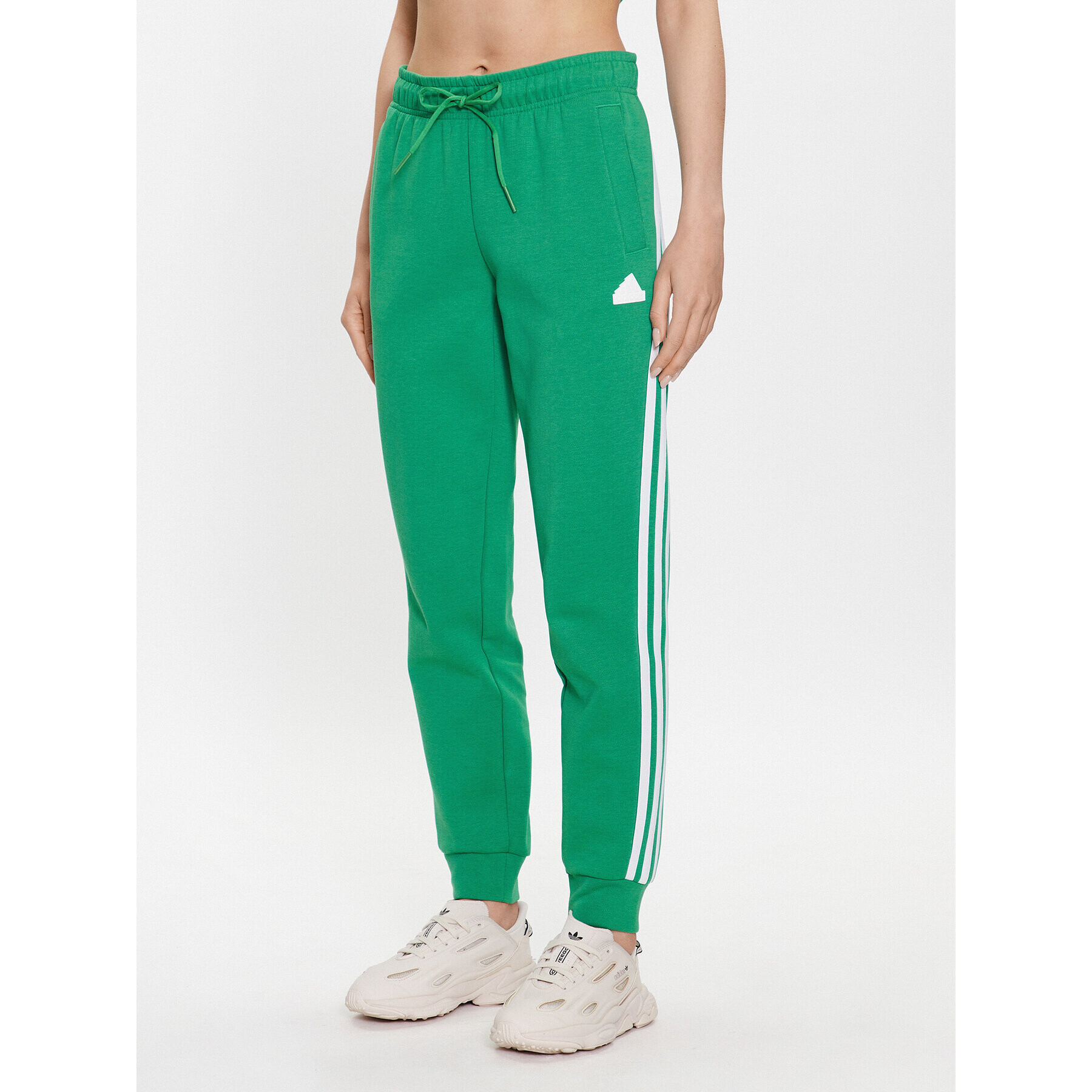 adidas Teplákové nohavice Future Icons 3-Stripes Regular Tracksuit Bottoms IB8534 Zelená Regular Fit - Pepit.sk