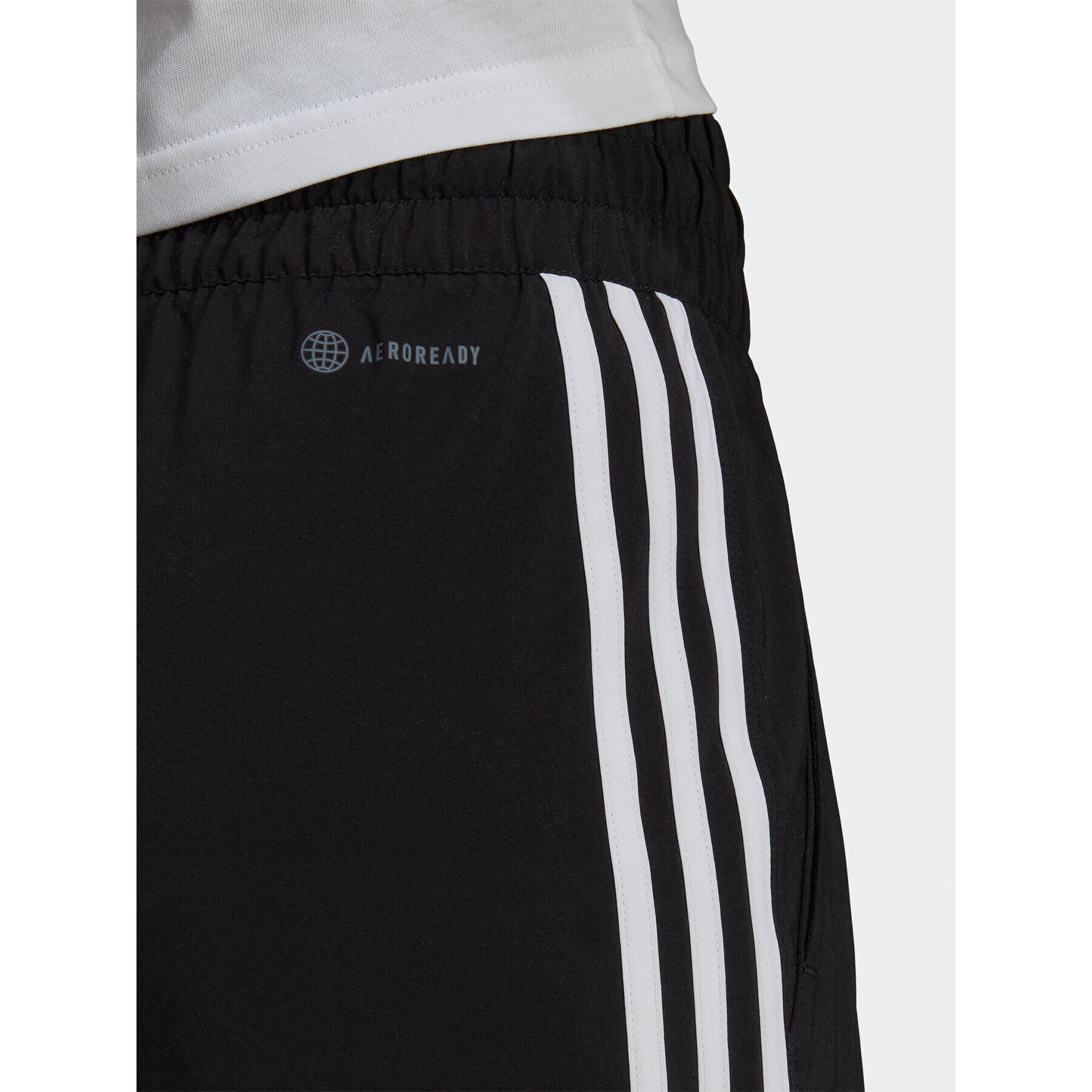 adidas Teplákové nohavice TRAINICONS 3-Stripes Woven Joggers H59081 Čierna Regular Fit - Pepit.sk