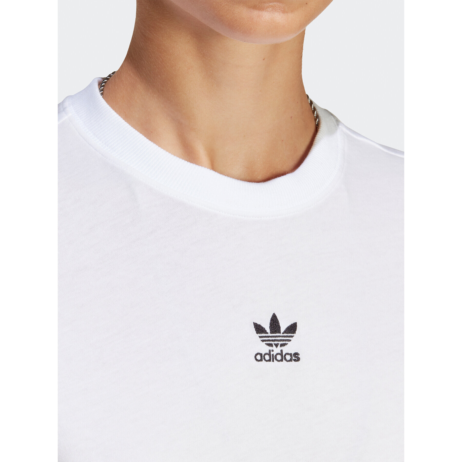 adidas Tričko Adicolor Essentials Regular T-Shirt IC1831 Biela Regular Fit - Pepit.sk