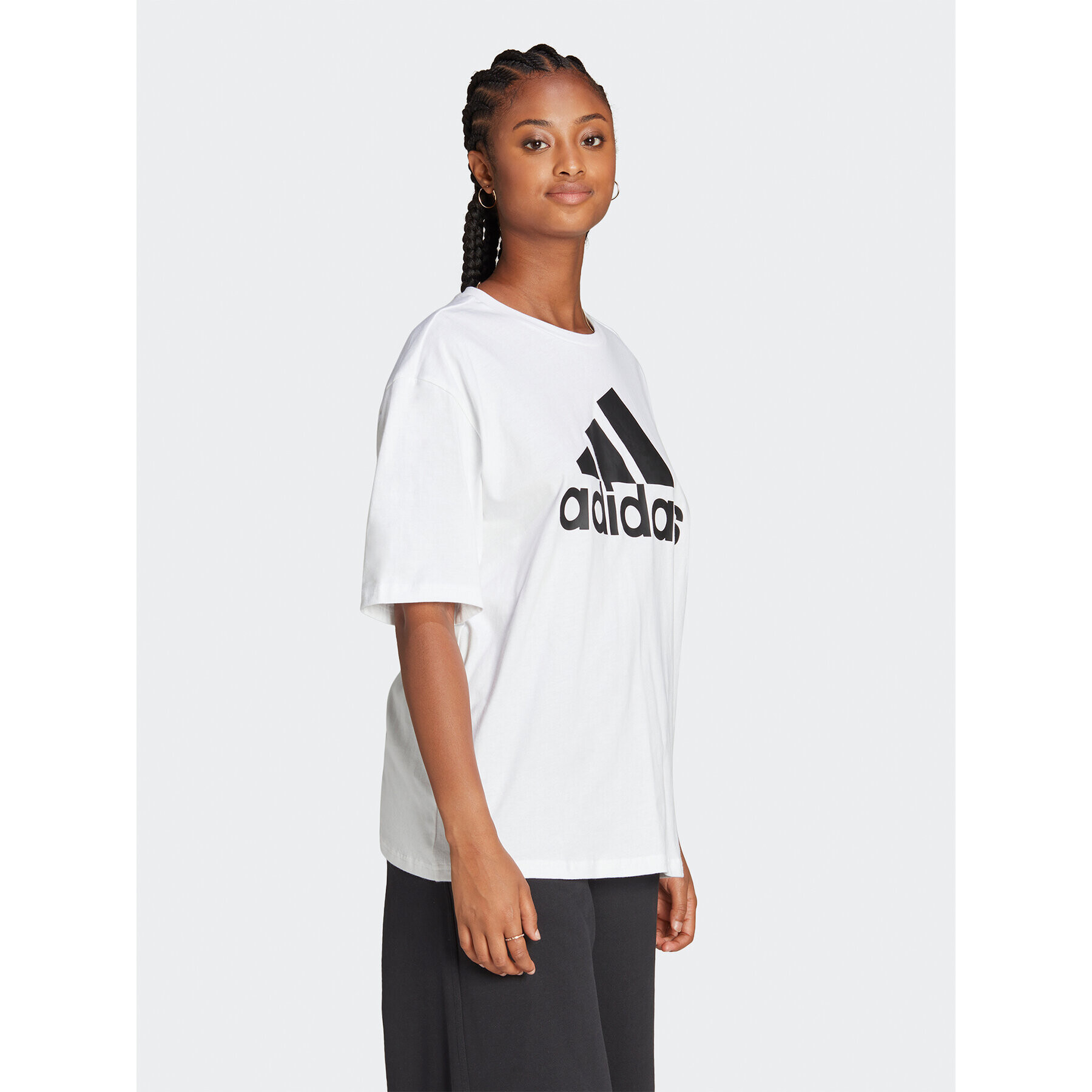 adidas Tričko Essentials Big Logo Boyfriend T-Shirt HR4930 Biela Loose Fit - Pepit.sk