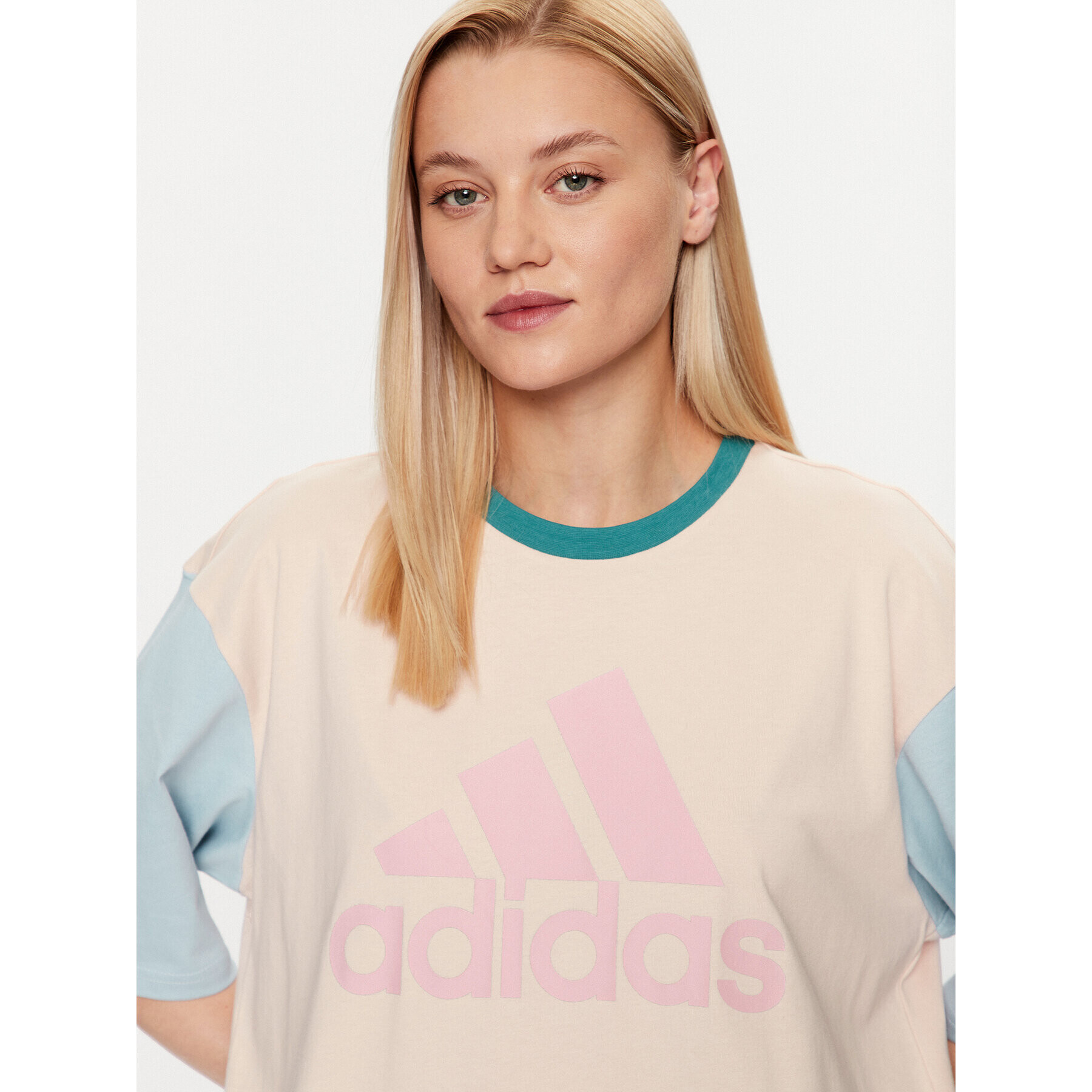 adidas Tričko Essentials Big Logo Boyfriend T-Shirt IL3333 Ružová Loose Fit - Pepit.sk