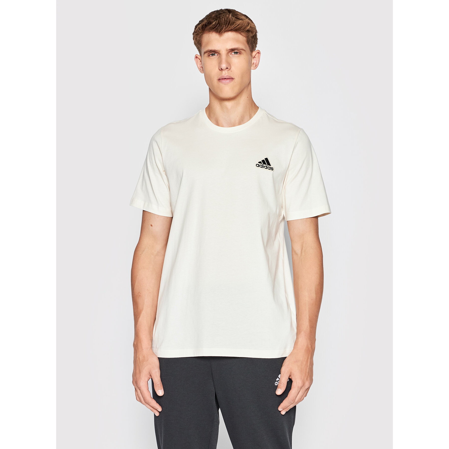 adidas Tričko Essentials FeelComfy Sport Inspired HE1818 Béžová Regular Fit - Pepit.sk