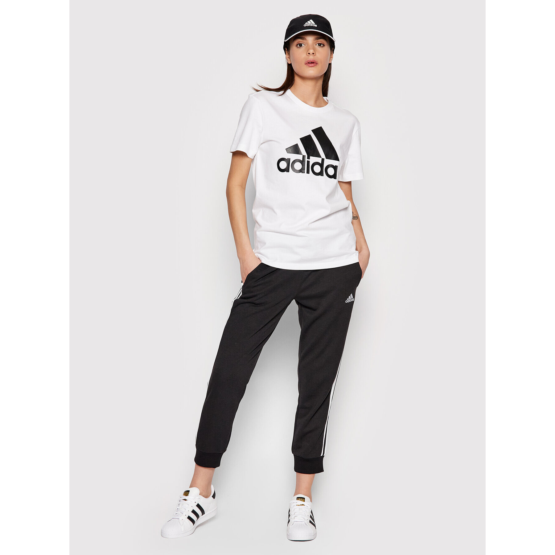 adidas Tričko Essentials Logo Boyfriend GL0779 Biela Loose Fit - Pepit.sk