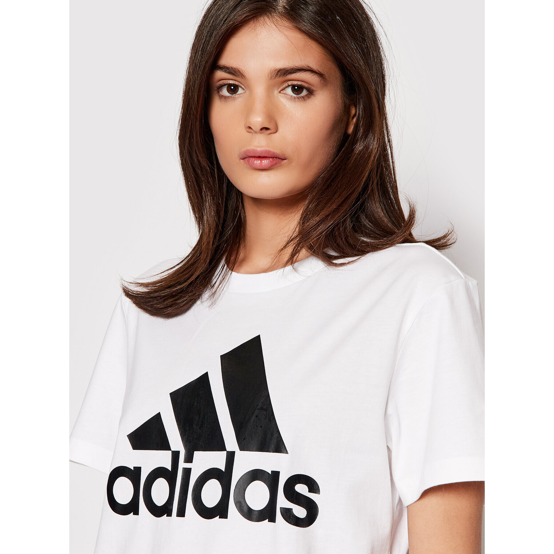 adidas Tričko Essentials Logo Boyfriend GL0779 Biela Loose Fit - Pepit.sk