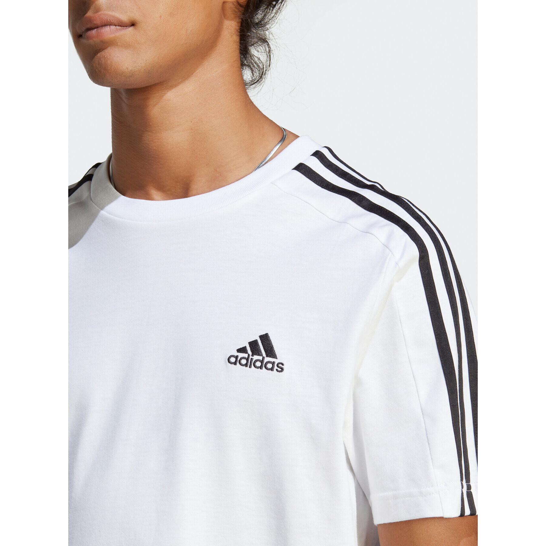 adidas Tričko Essentials Single Jersey 3-Stripes T-Shirt IC9336 Biela Regular Fit - Pepit.sk