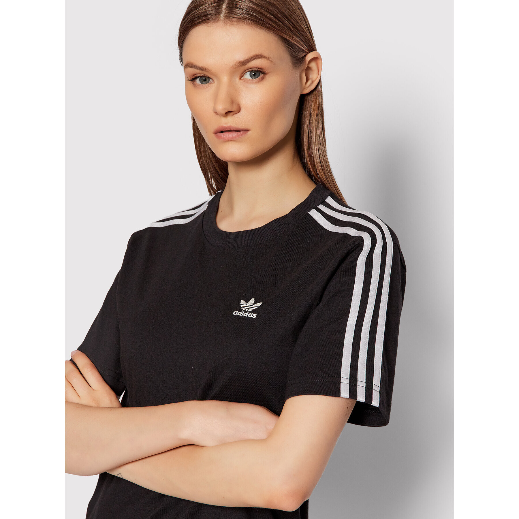 adidas Tričko HF7533 Čierna Regular Fit - Pepit.sk