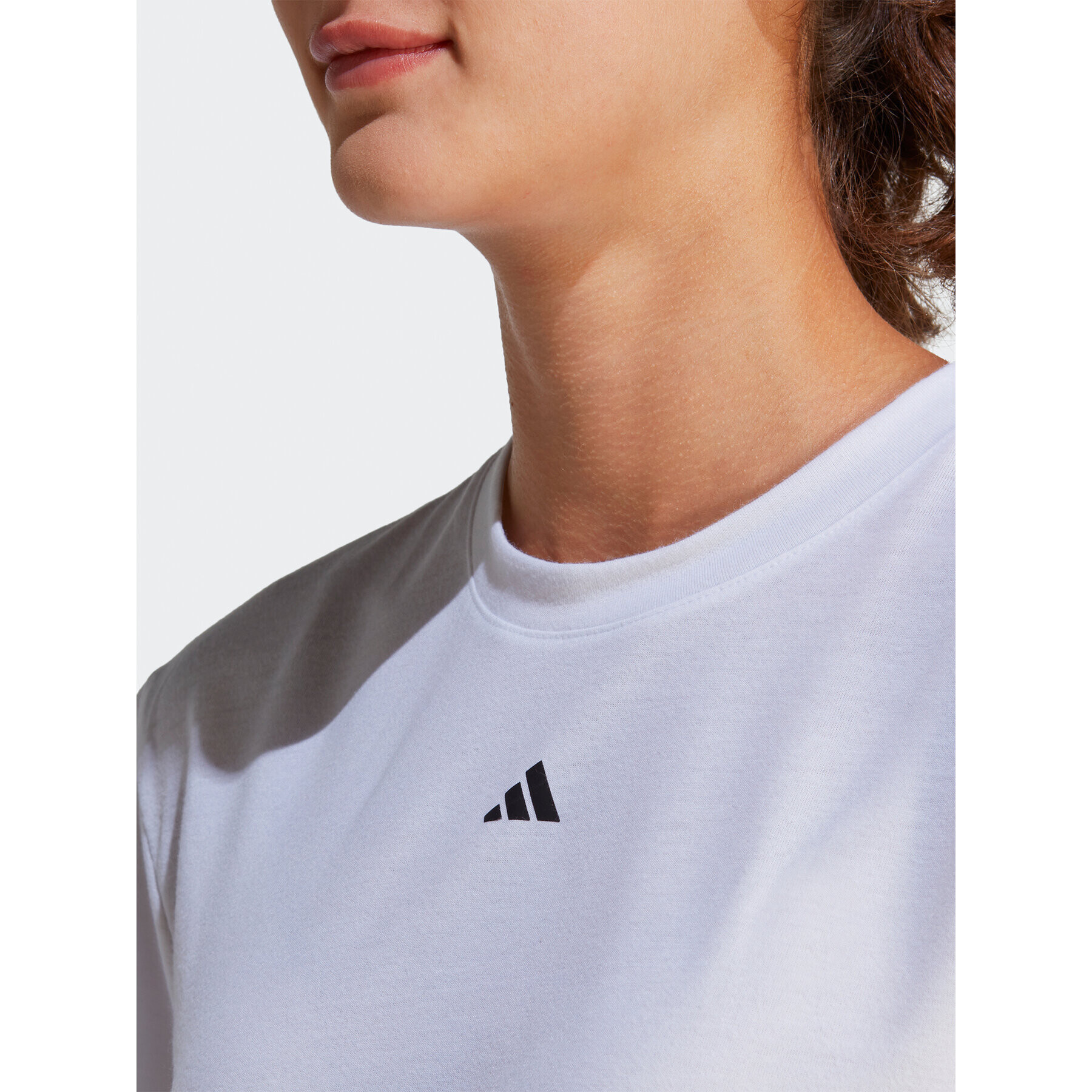 adidas Tričko Studio T-Shirt IB8564 Biela Loose Fit - Pepit.sk