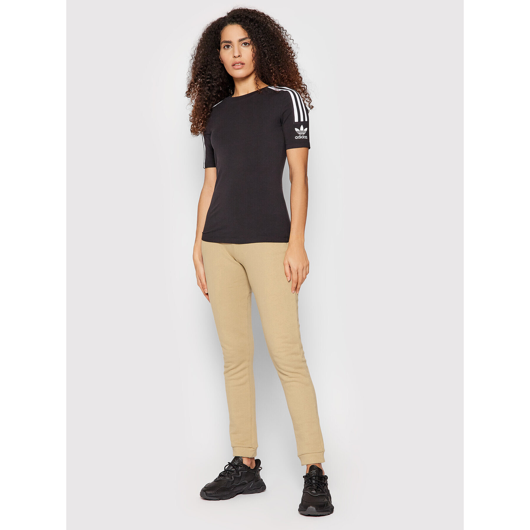 adidas Tričko Tight Tee FM2592 Čierna Slim Fit - Pepit.sk