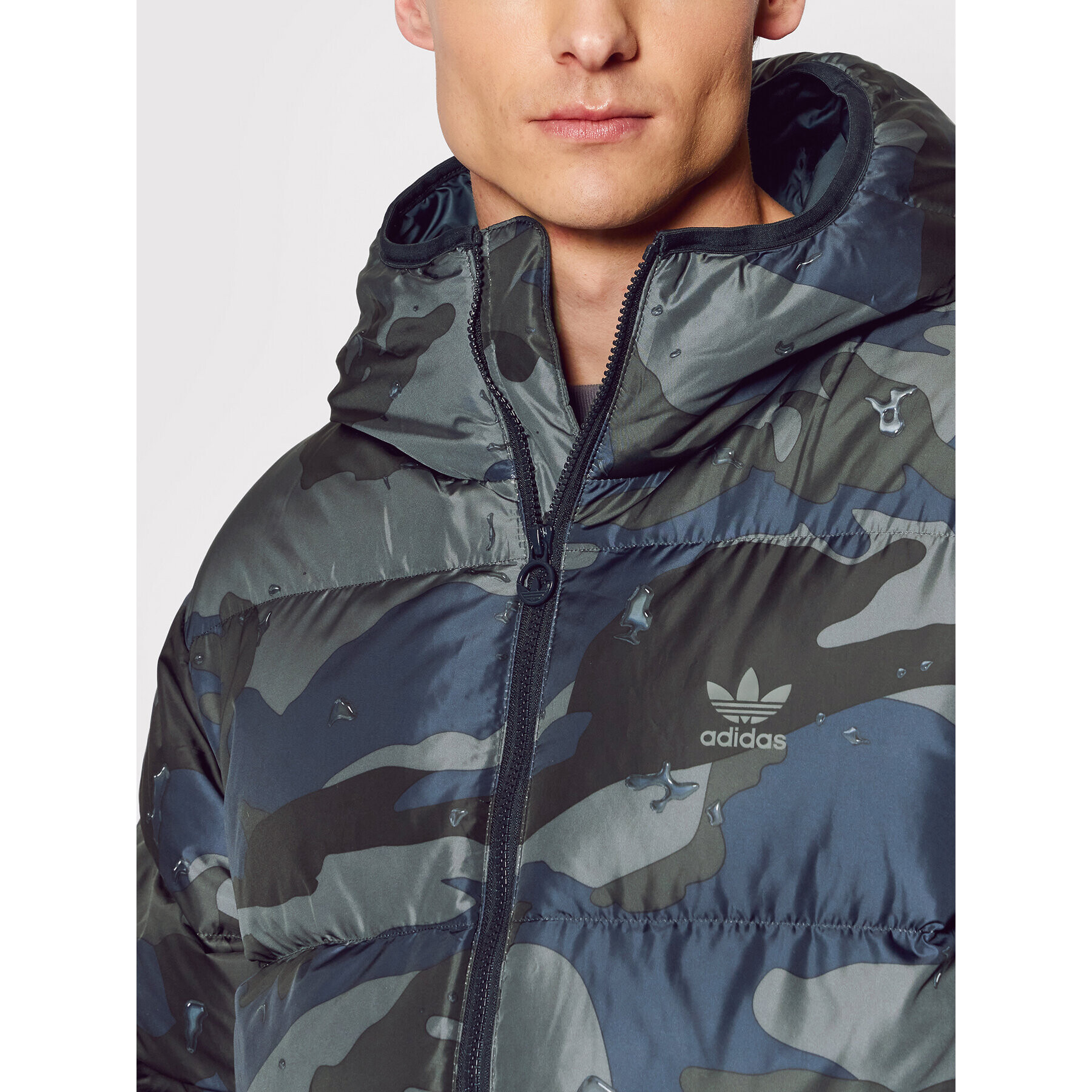 adidas Vatovaná bunda Camo H13566 Zelená Regular Fit - Pepit.sk