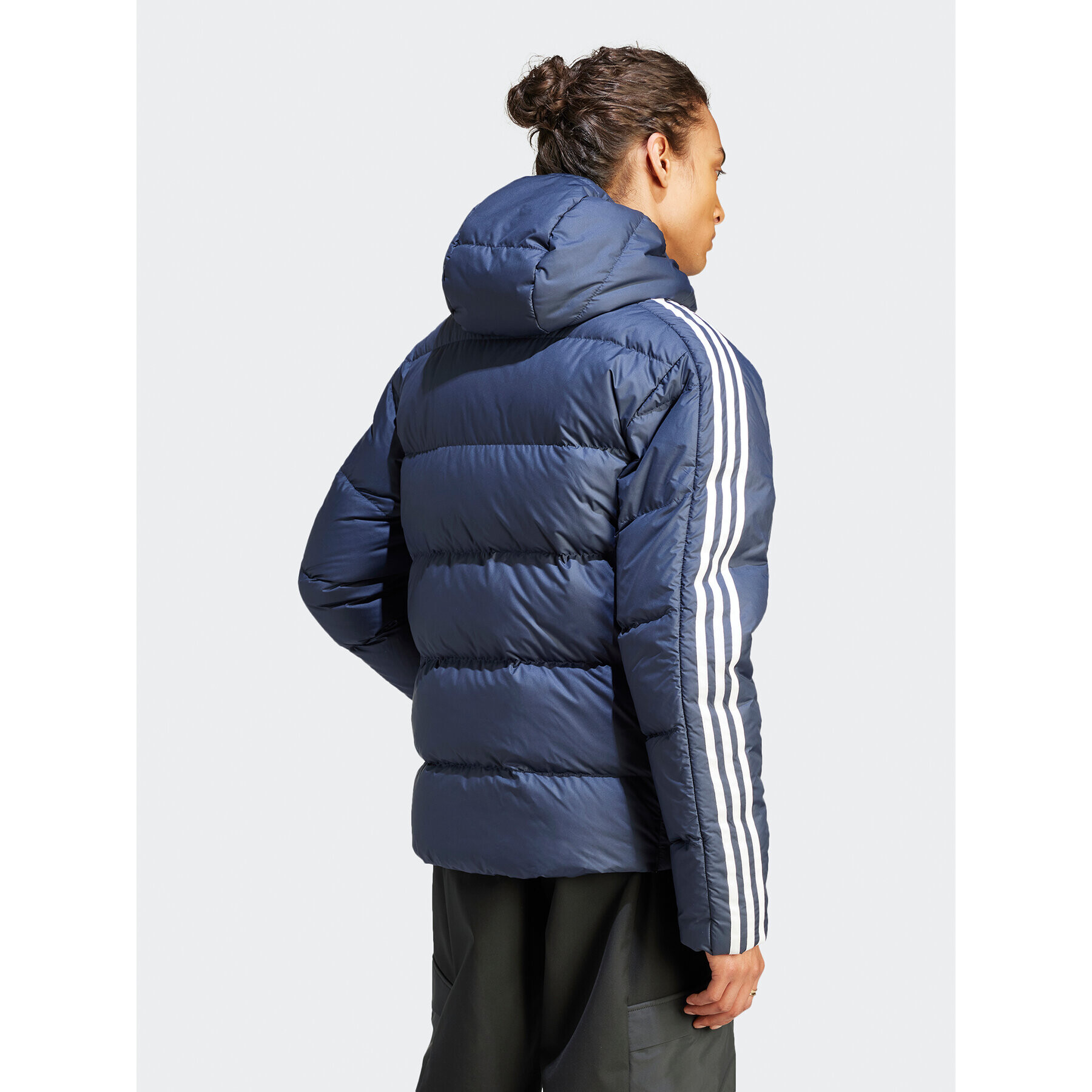 adidas Vatovaná bunda Essentials Midweight Down IK3213 Tmavomodrá Regular Fit - Pepit.sk