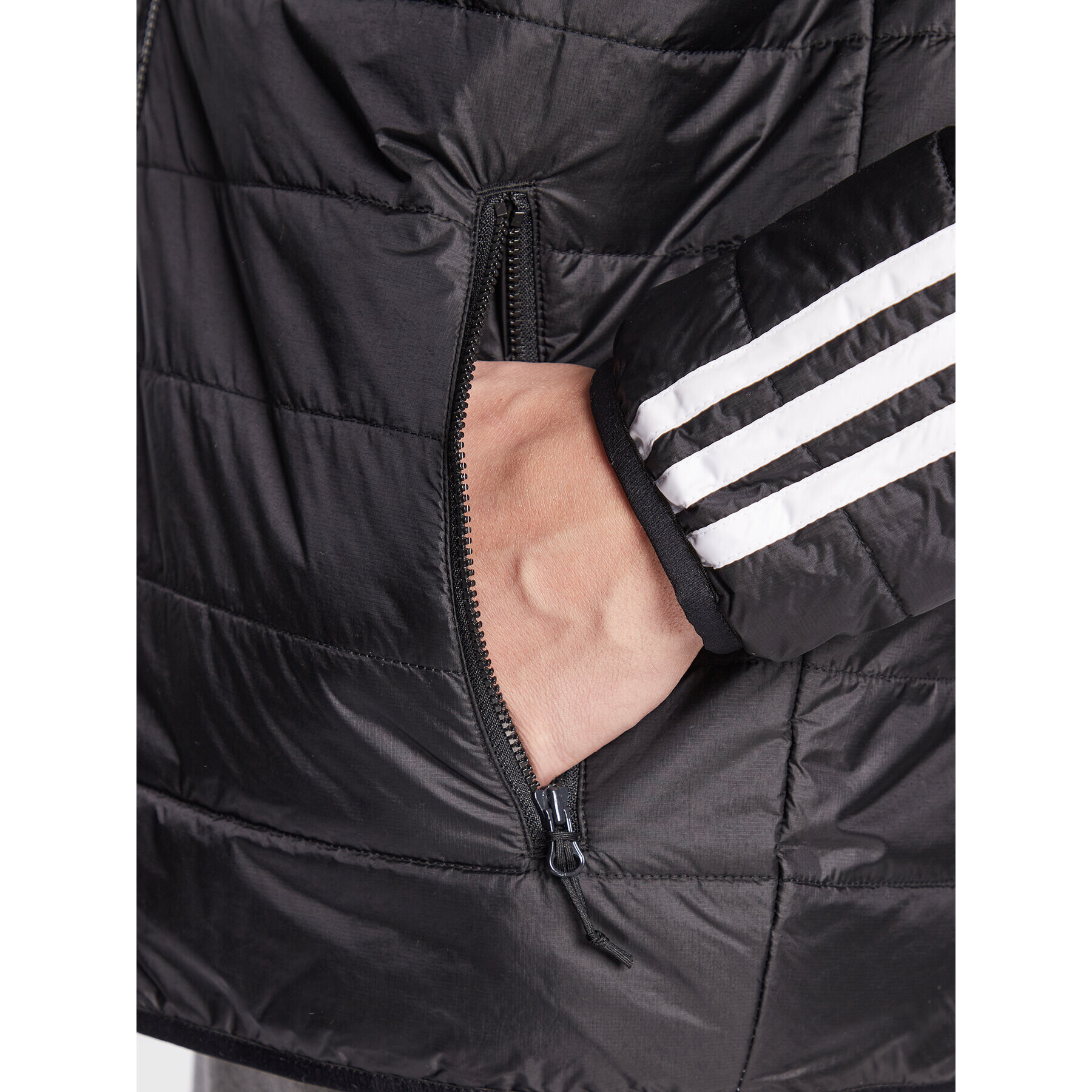 adidas Vatovaná bunda Puffer HL9211 Čierna Regular Fit - Pepit.sk