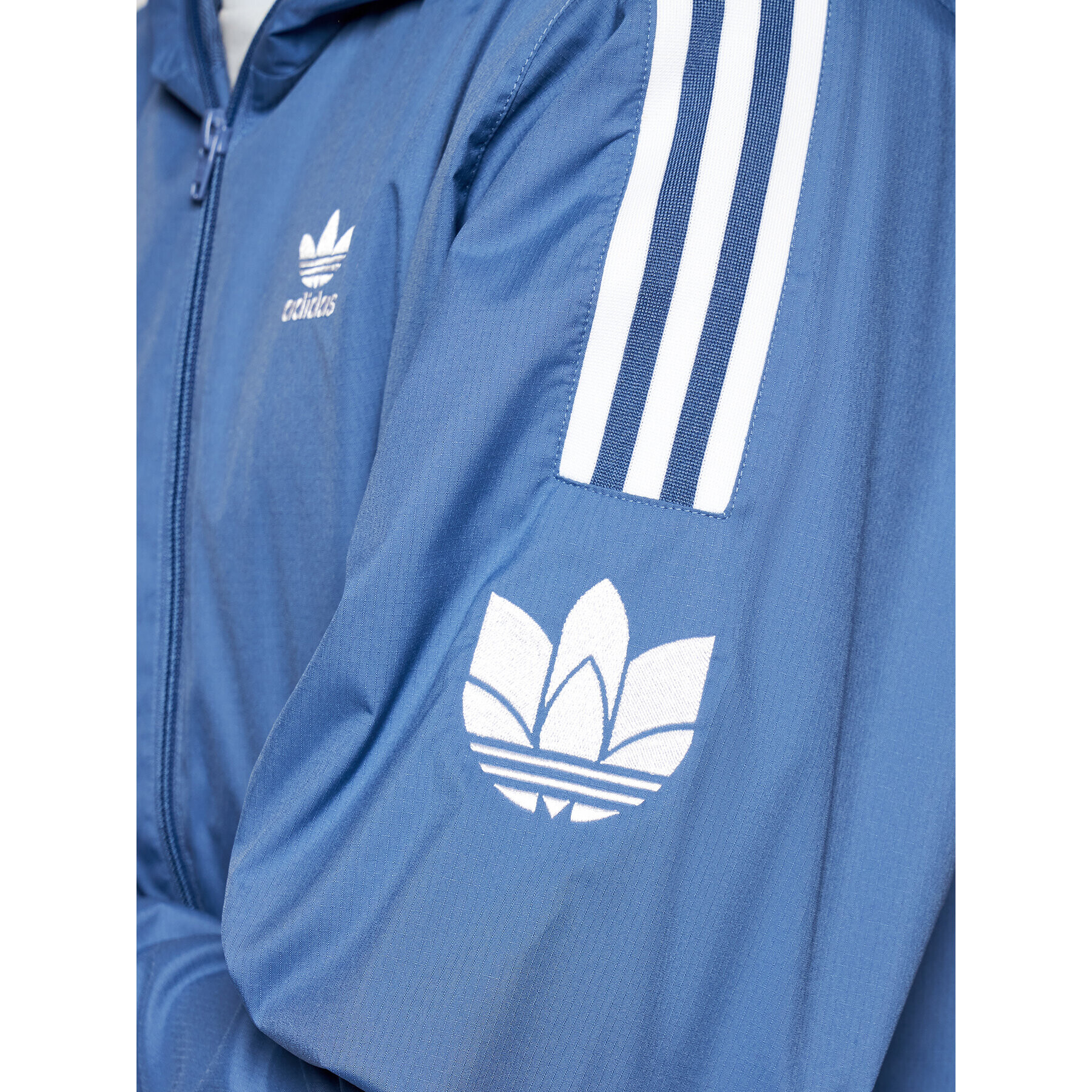 adidas Vetrovka adicolor 3D Trefoil GN3552 Modrá Regular Fit - Pepit.sk