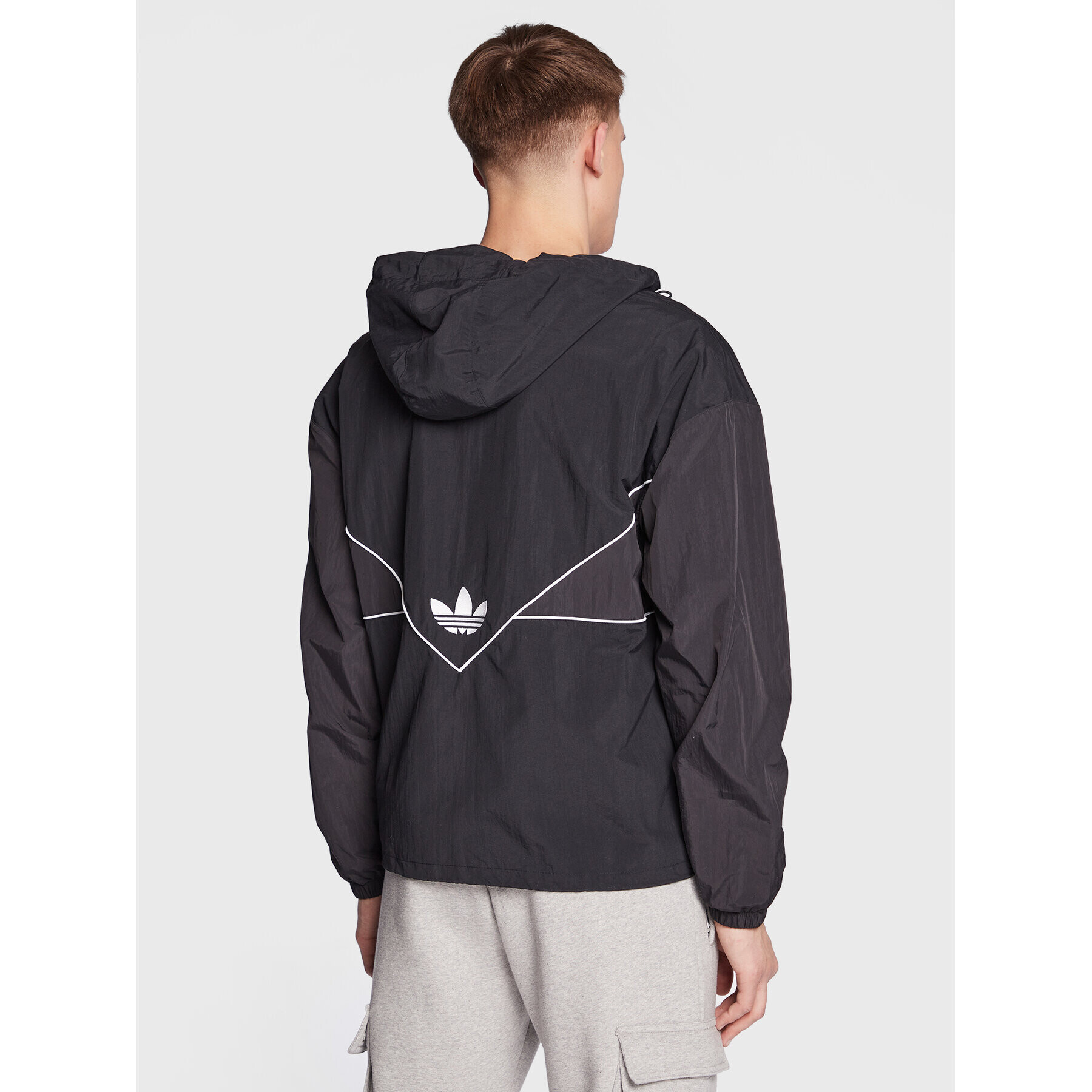 adidas Vetrovka adicolor Seasonal Archive Windbreaker HR3322 Čierna Loose Fit - Pepit.sk