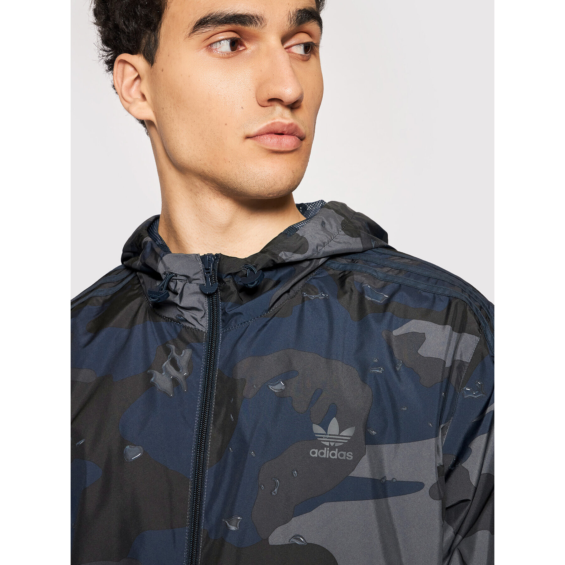 adidas Vetrovka Camo Graphic H13460 Tmavomodrá Regular Fit - Pepit.sk