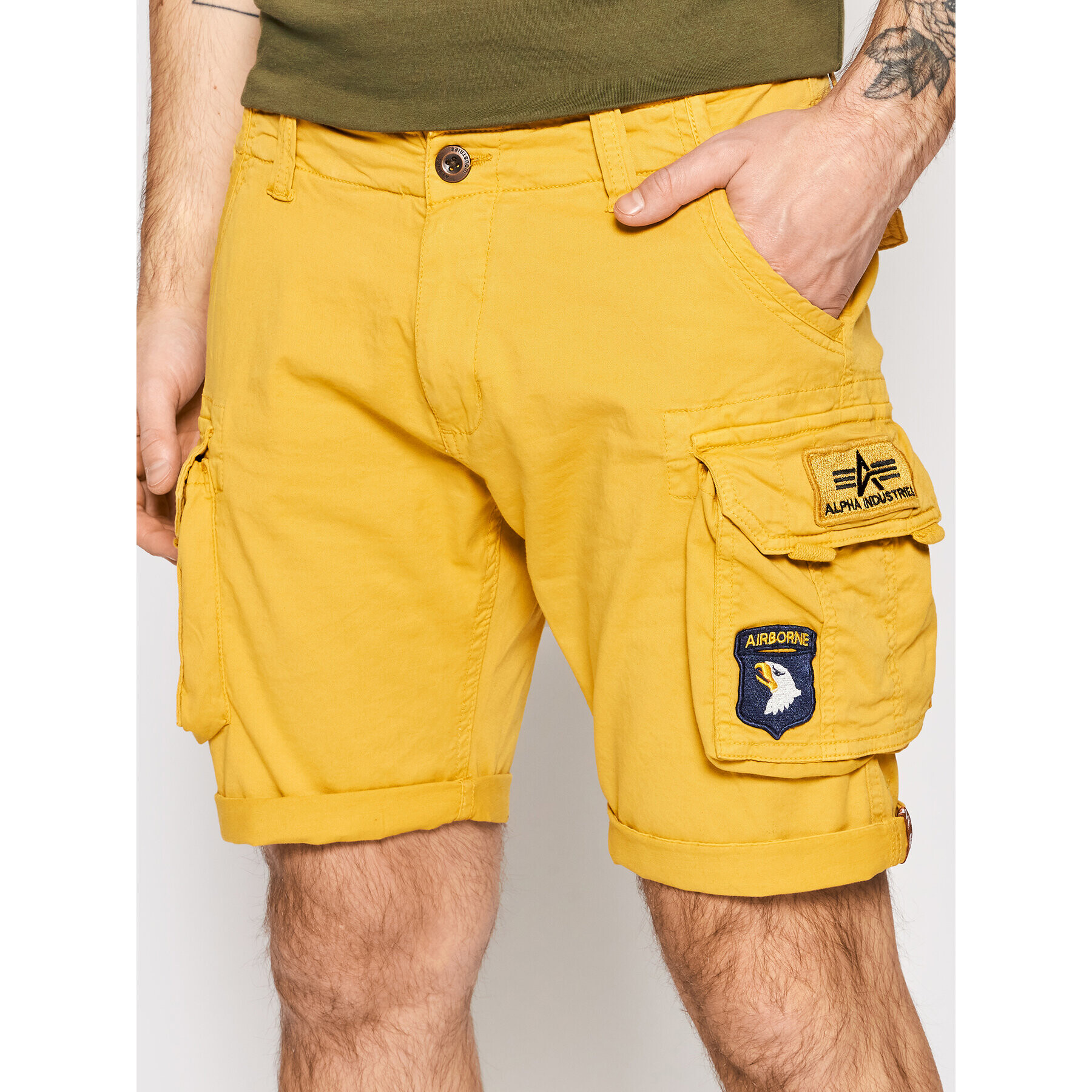 Alpha Industries Bavlnené šortky Crew 186209 Žltá Regular Fit - Pepit.sk