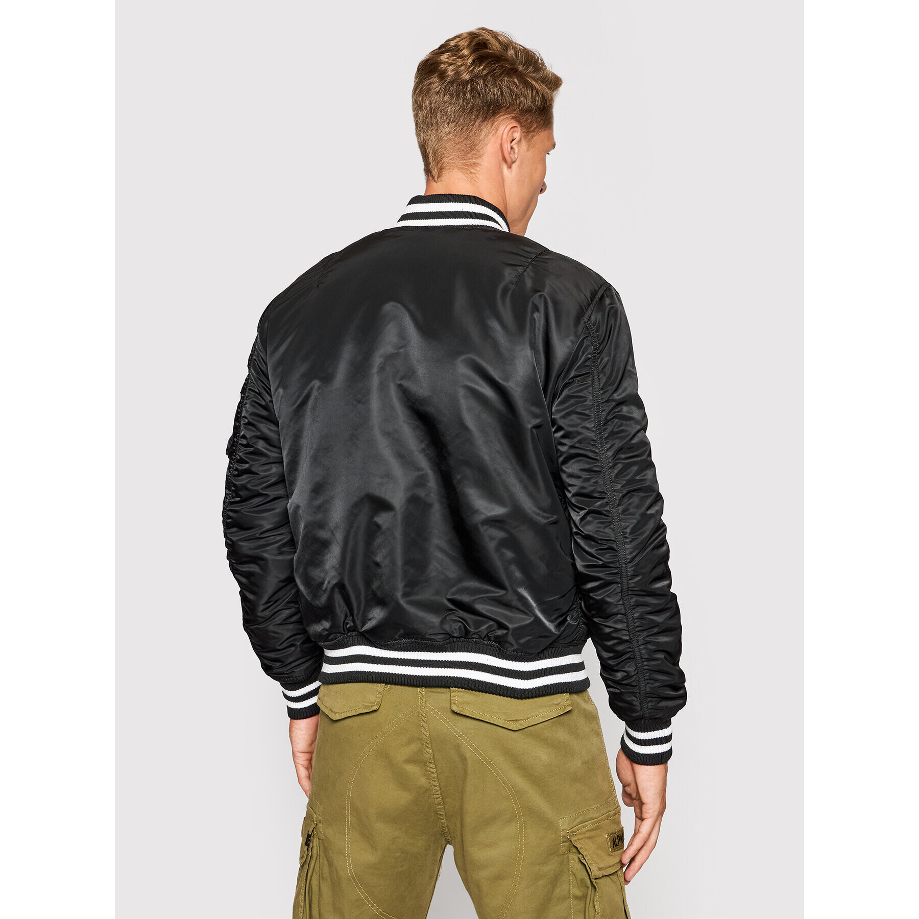 Alpha Industries Bundy bomber College 118112 Čierna Regular Fit - Pepit.sk