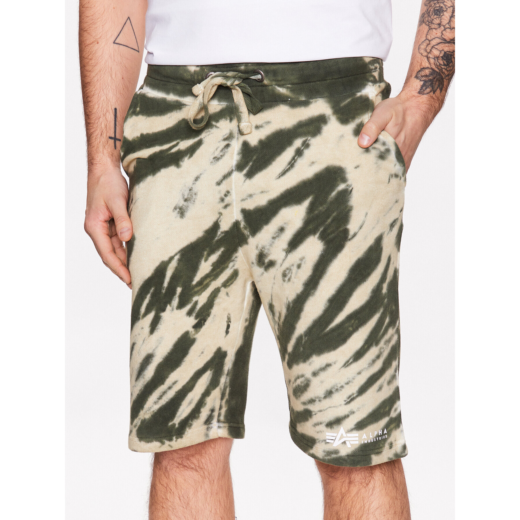 Alpha Industries Športové kraťasy Tie Dye 106361 Zelená Regular Fit - Pepit.sk