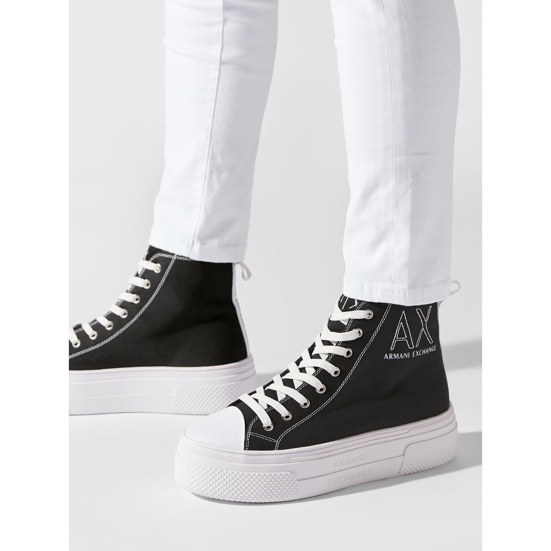 Armani Exchange Plátenky XDZ026 XV695 S526 Čierna - Pepit.sk