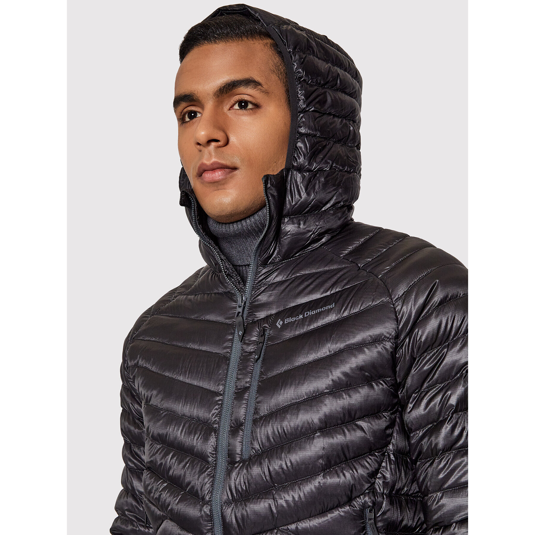 Black Diamond Vatovaná bunda Approach AP746000 Čierna Regular Fit - Pepit.sk