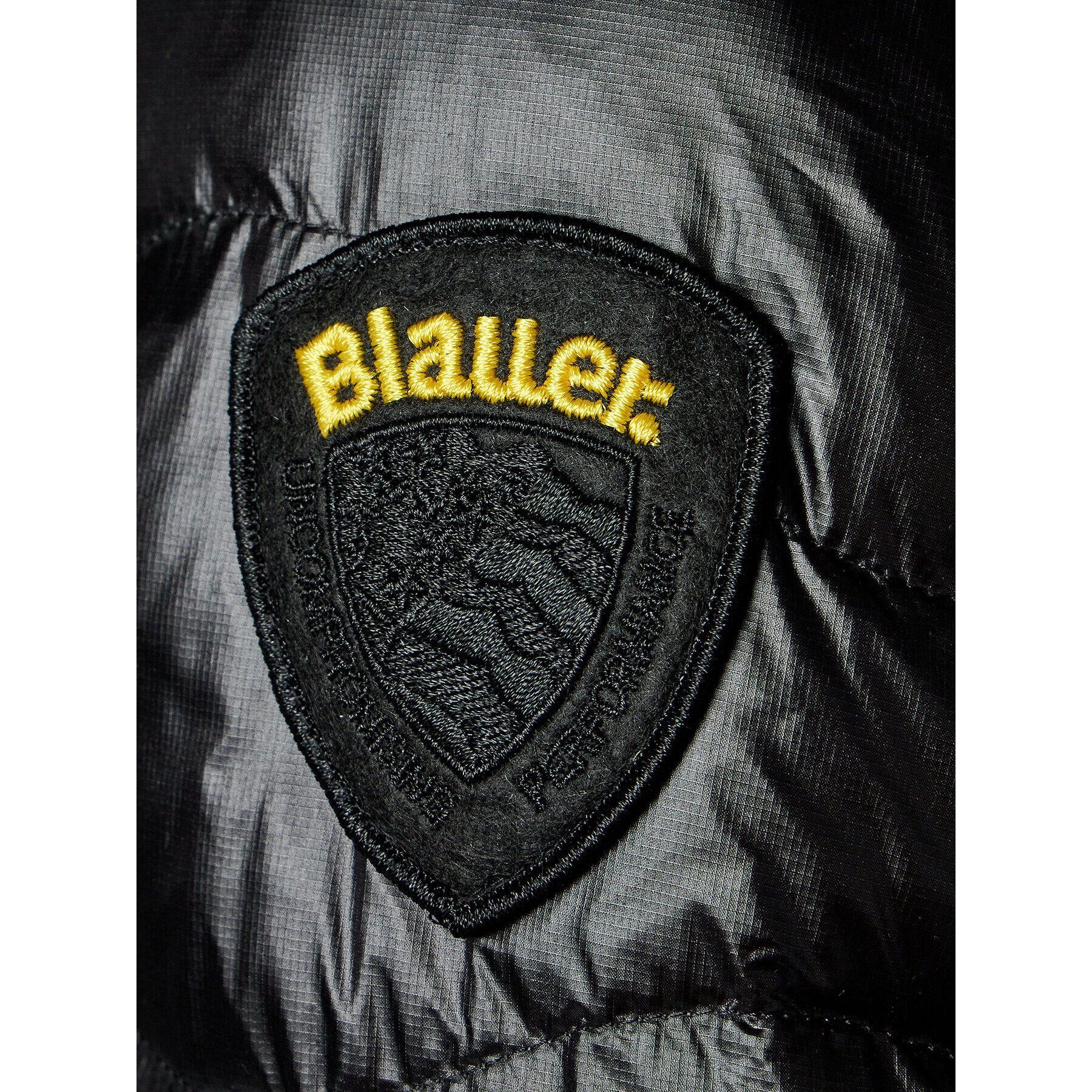 Blauer Vatovaná bunda 23WBLUC03004 Čierna Regular Fit - Pepit.sk