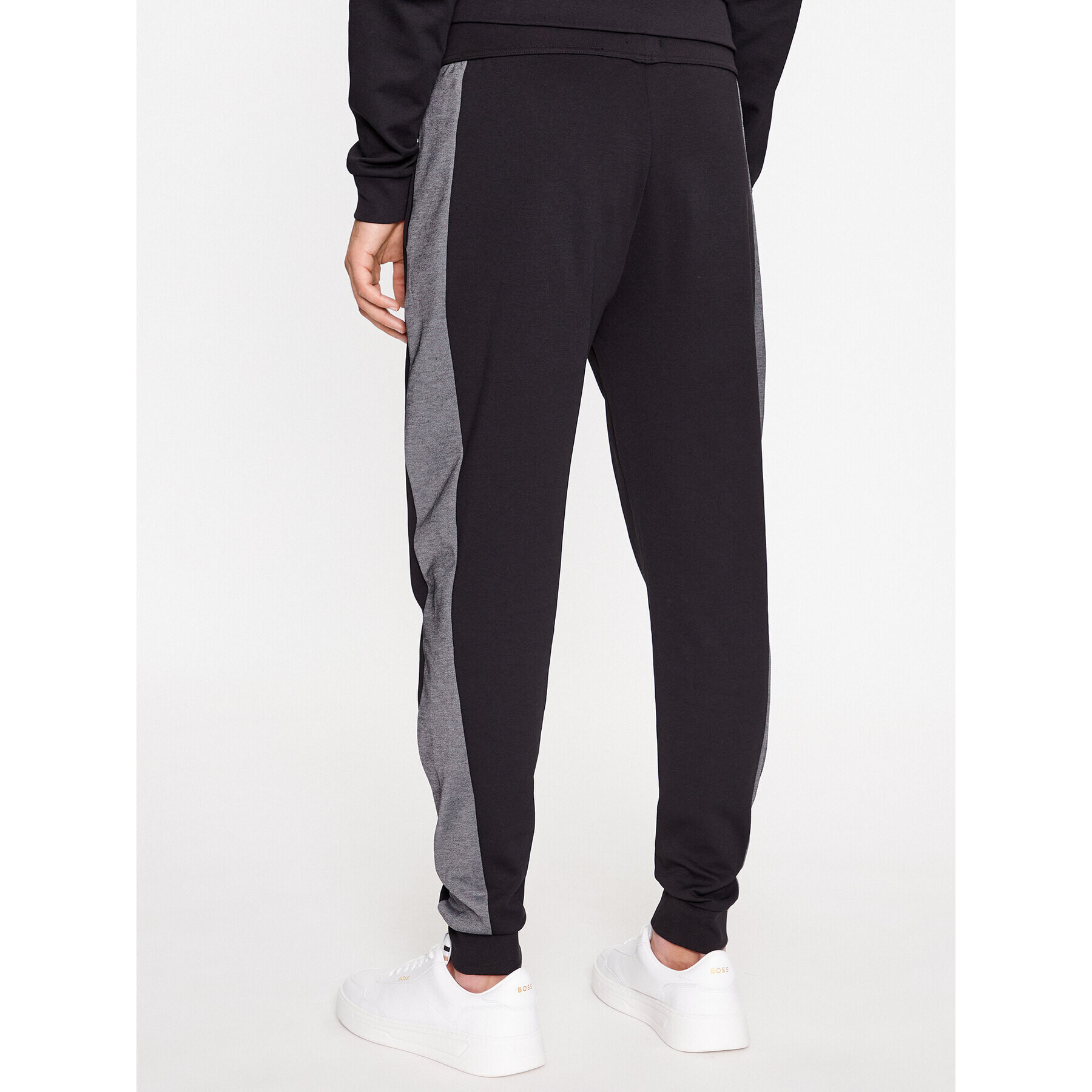 Boss Teplákové nohavice Tracksuit Pants 50503052 Čierna Regular Fit - Pepit.sk