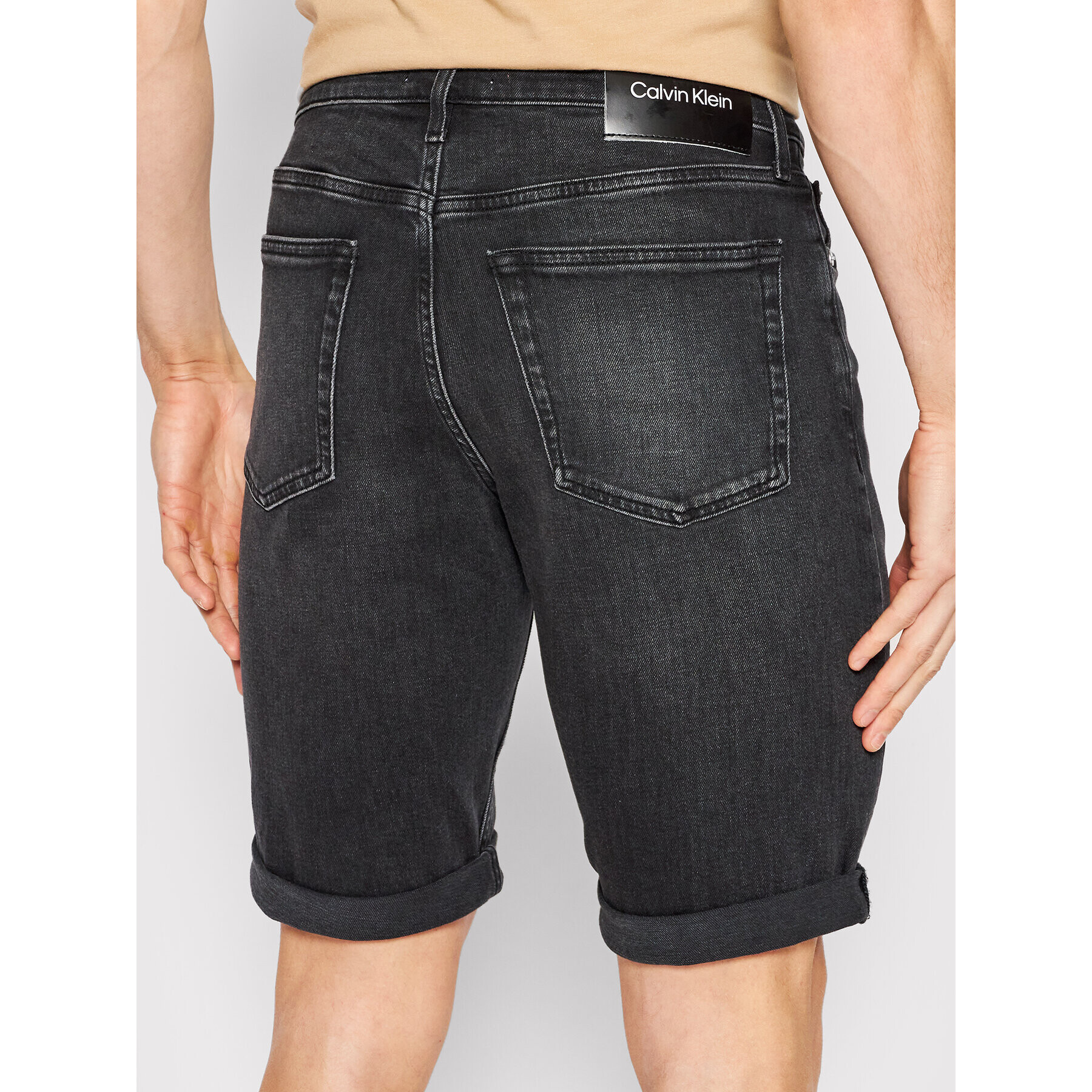 Calvin Klein Džínsové šortky K10K108676 Čierna Slim Fit - Pepit.sk