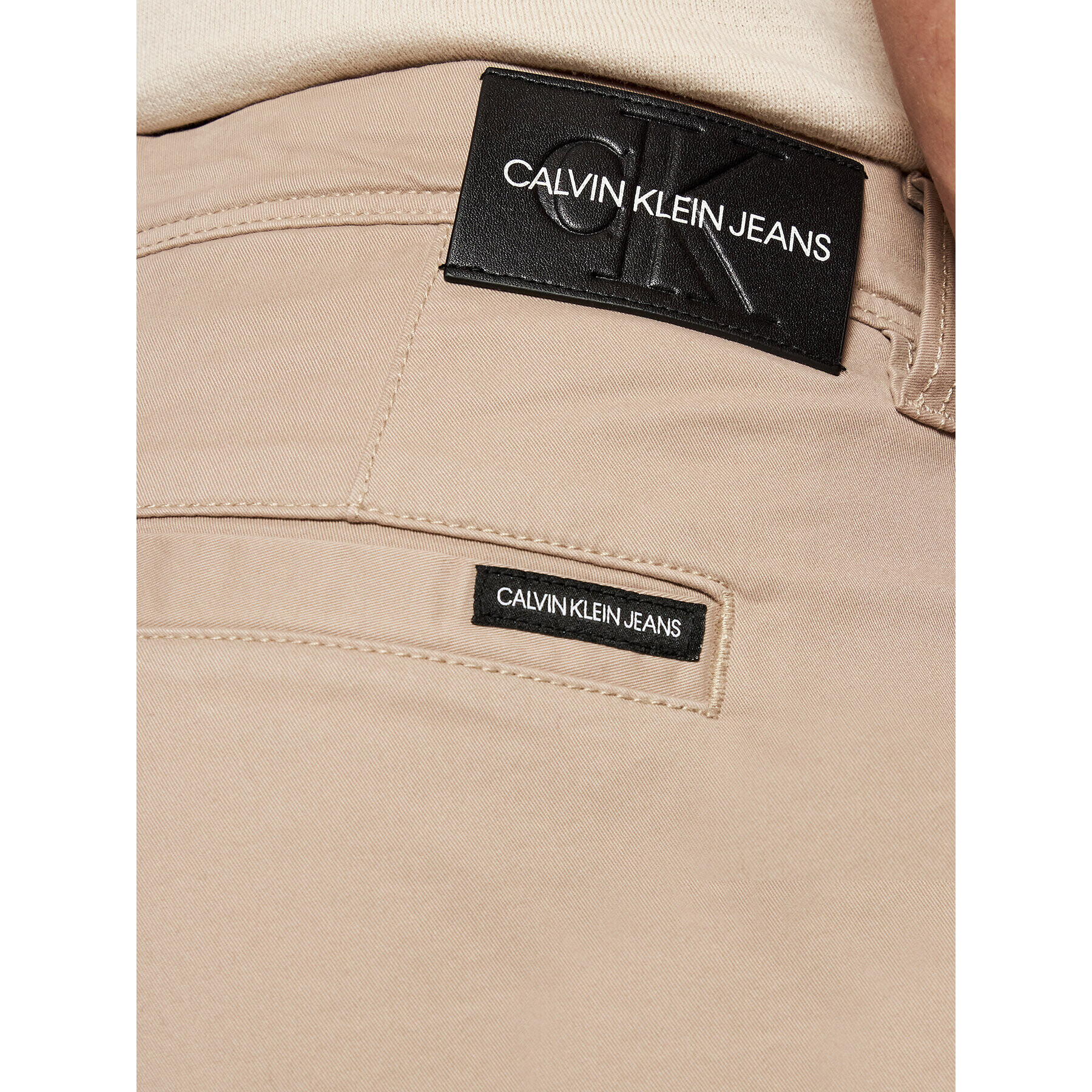 Calvin Klein Jeans Bavlnené šortky J30J319061 Béžová Slim Fit - Pepit.sk