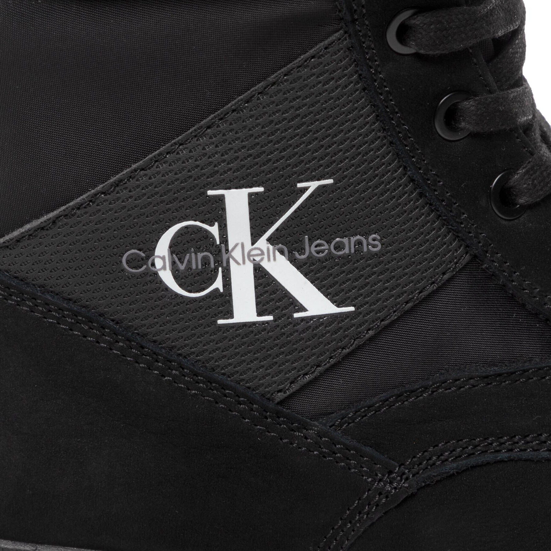 Calvin Klein Jeans Čižmy Chunky Hiking Boot YM0YM00467 Čierna - Pepit.sk