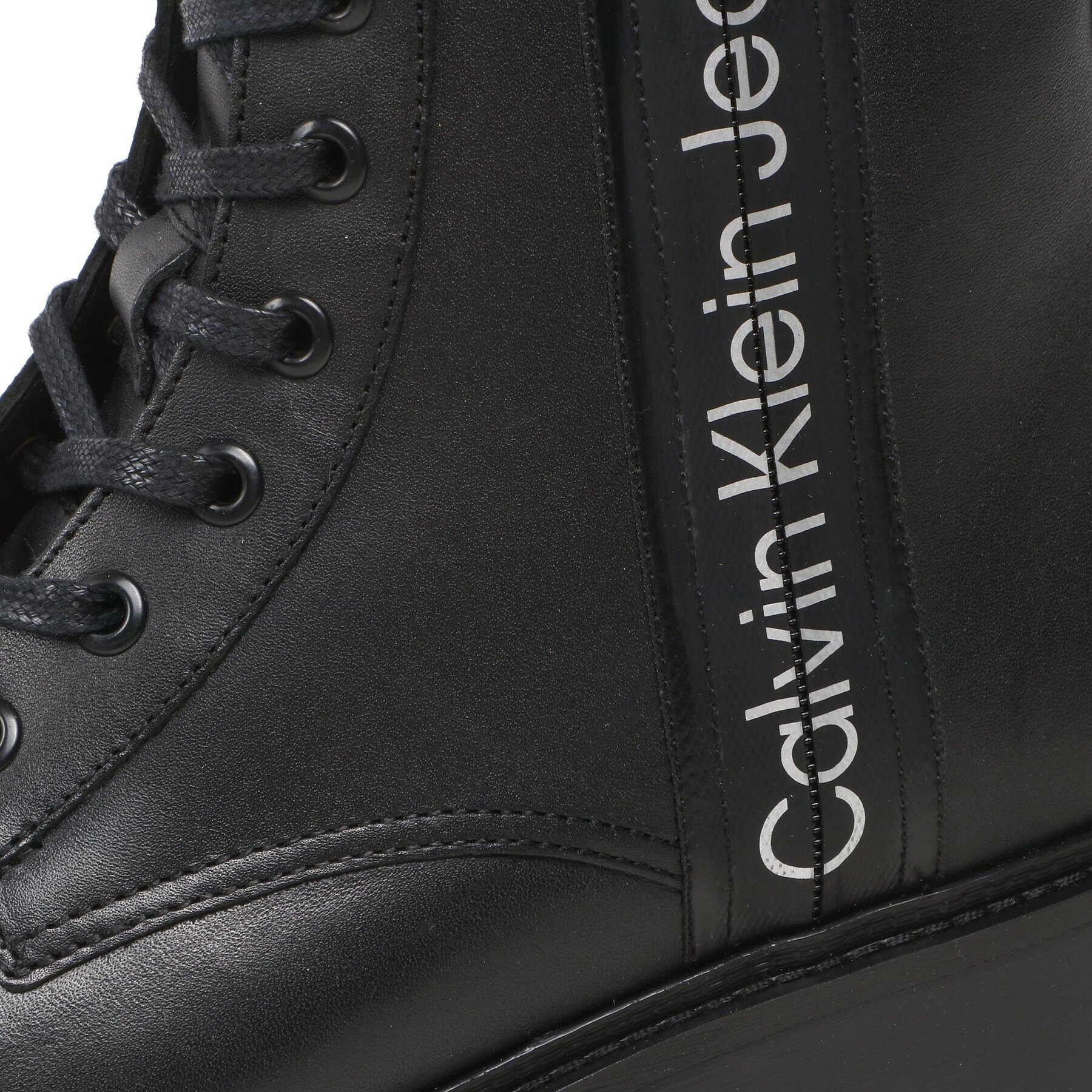 Calvin Klein Jeans Čižmy Combat Mid Laceup Boot W Zip YM0YM00262 Čierna - Pepit.sk