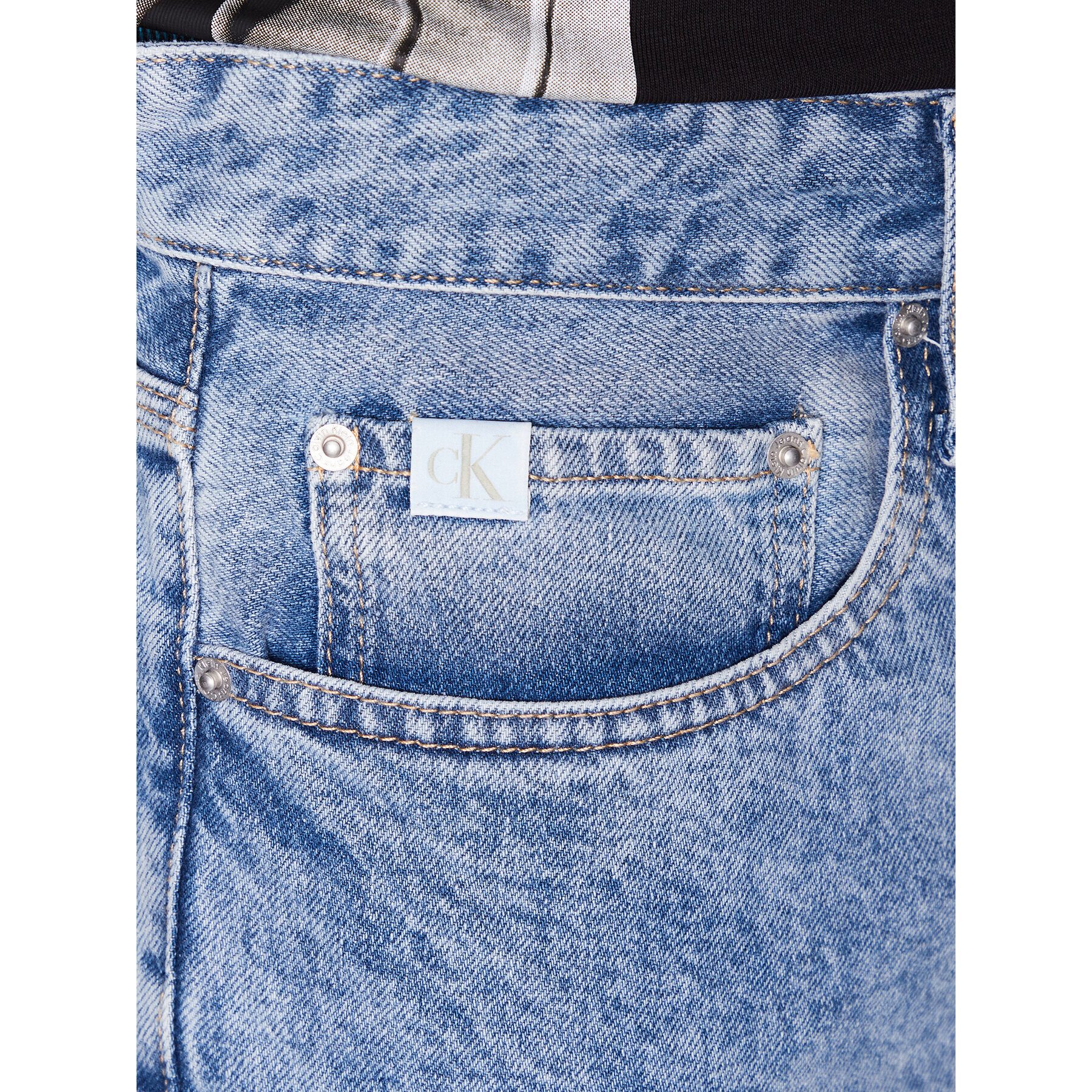 Calvin Klein Jeans Džínsové šortky J30J322777 Modrá Relaxed Fit - Pepit.sk