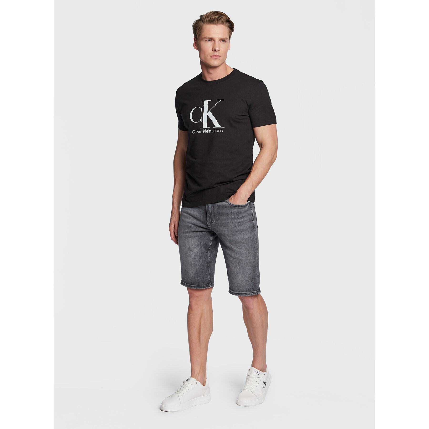 Calvin Klein Jeans Džínsové šortky J30J322786 Sivá Slim Fit - Pepit.sk