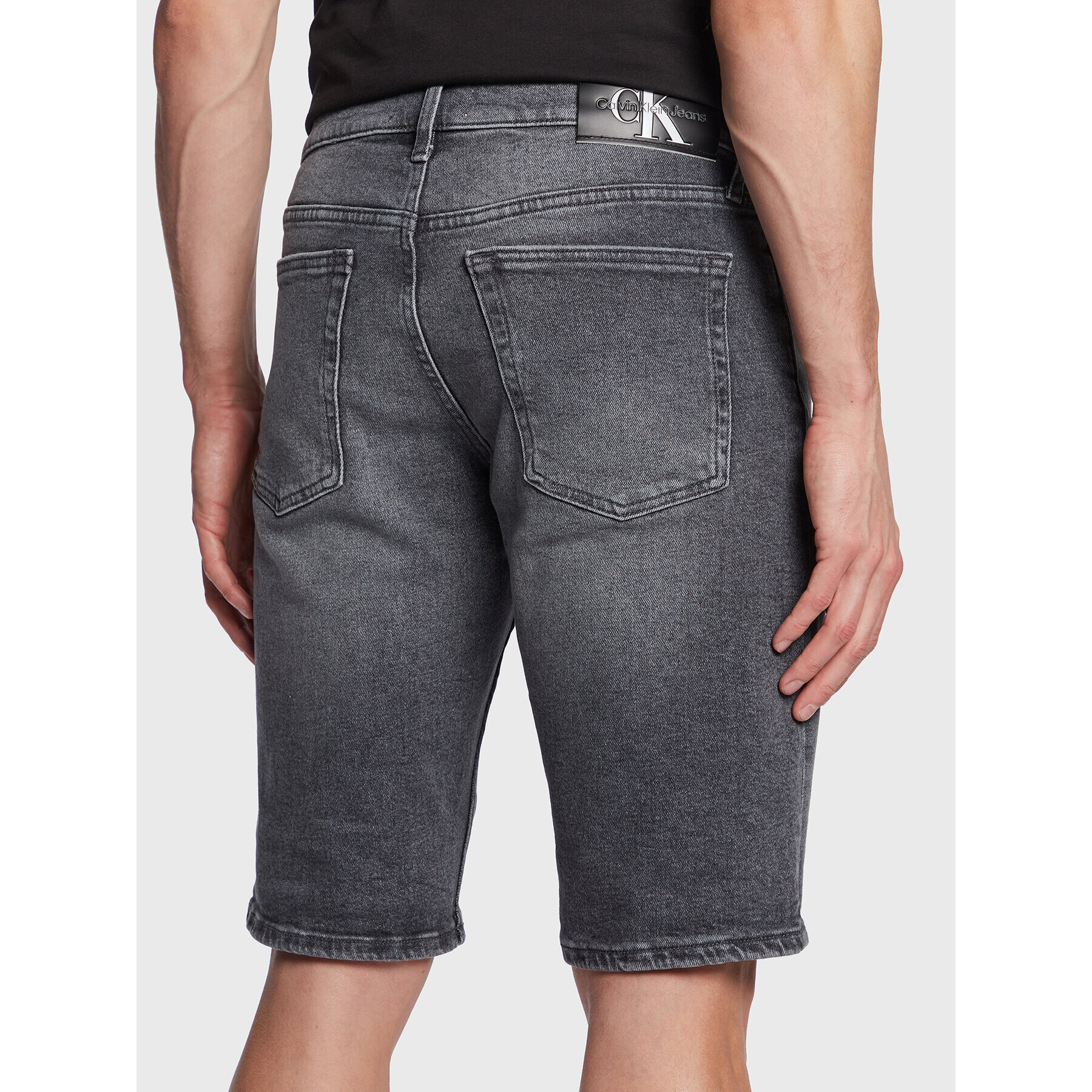 Calvin Klein Jeans Džínsové šortky J30J322786 Sivá Slim Fit - Pepit.sk